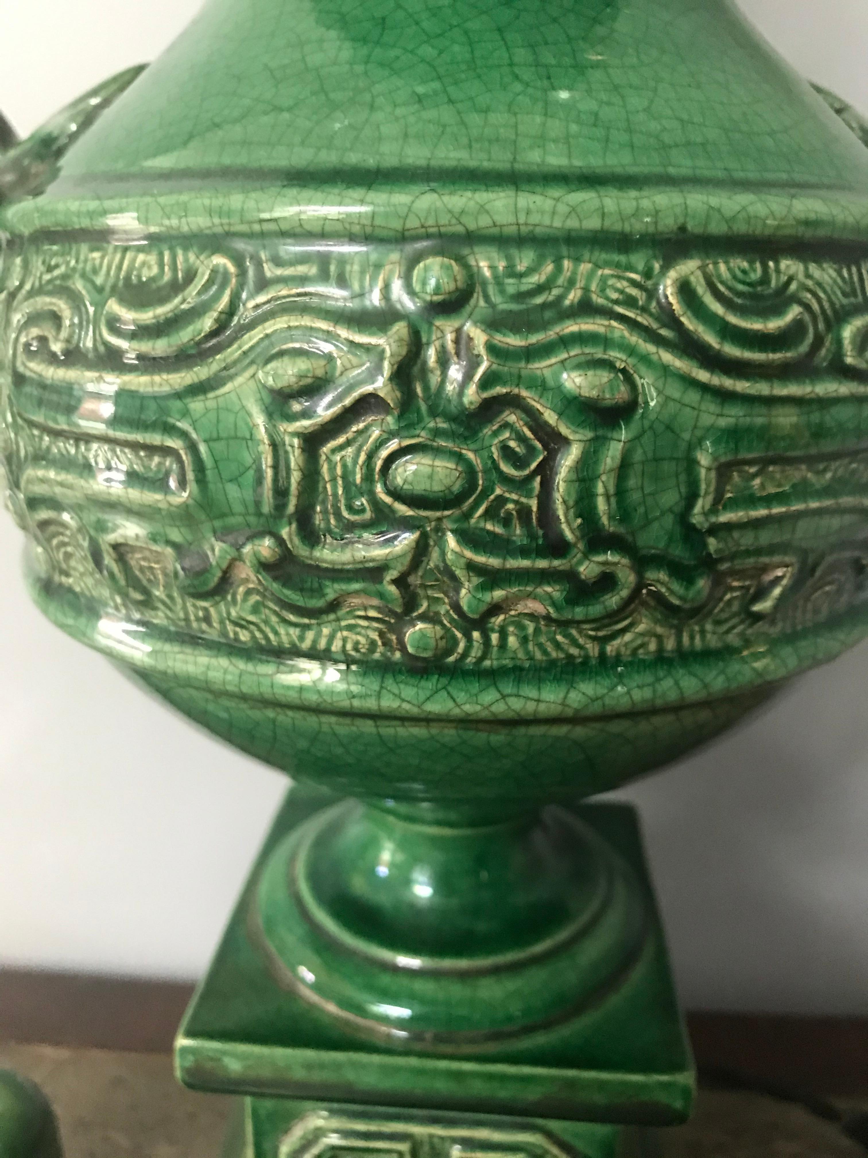 Qing Dynasty Green Urn Lamp For Sale 2