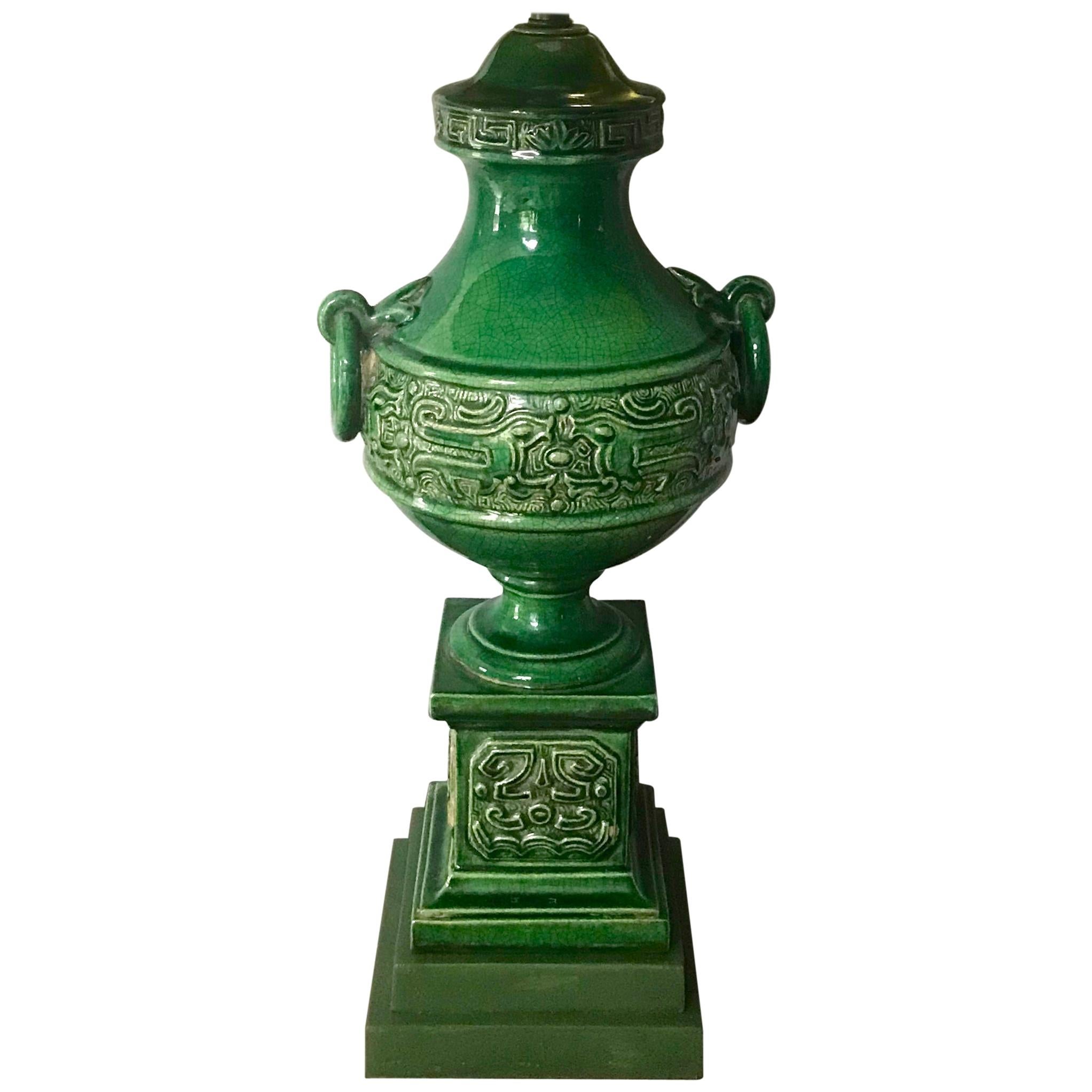 Lampe urne verte de la dynastie Qing