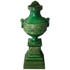 Lampe urne verte de la dynastie Qing