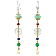 Qing Dynasty Inspired Jade Hooked Drop Earrings in 18 Karat Gold