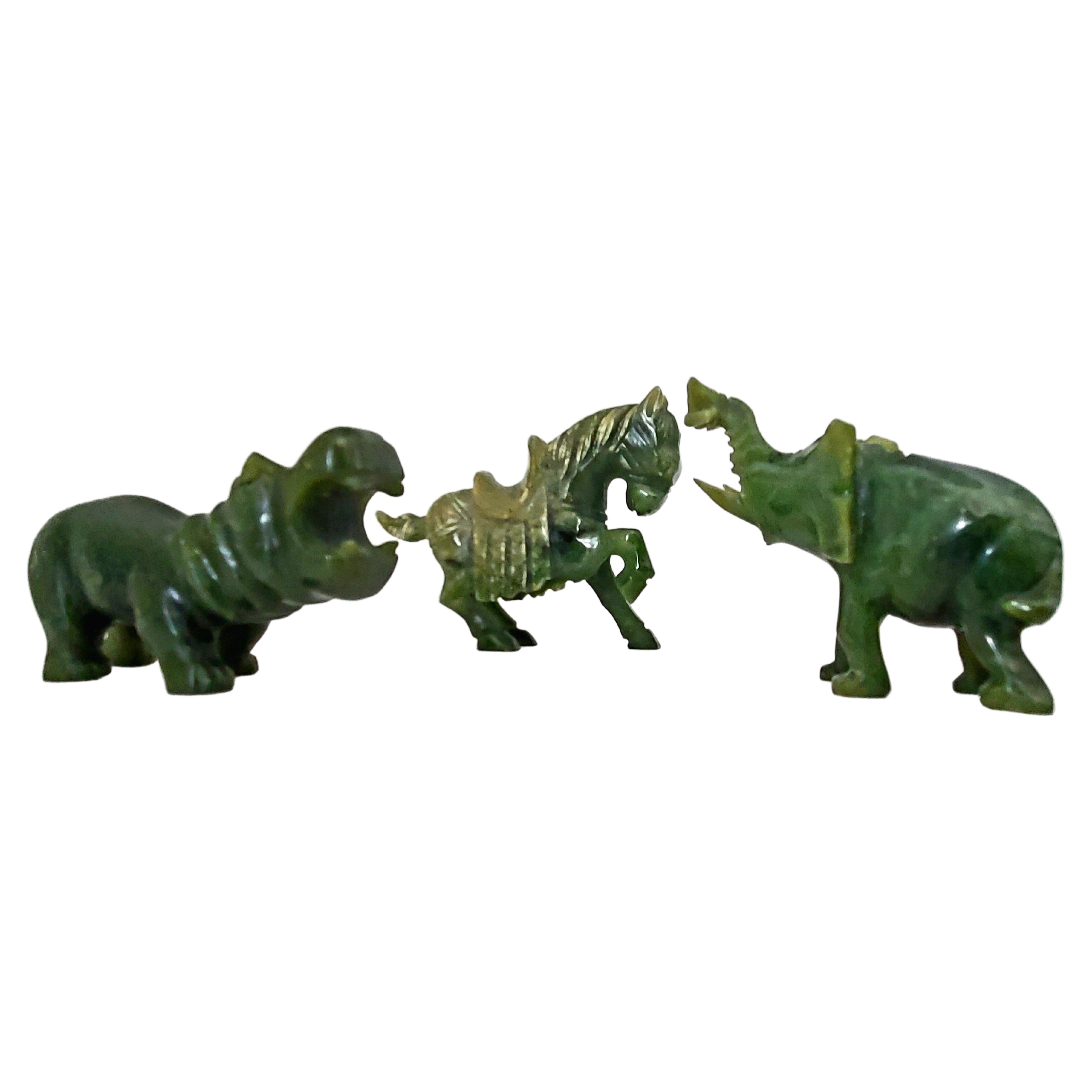 Natural Spinach Jade Animal Figurines from Qing Dynasty For Sale