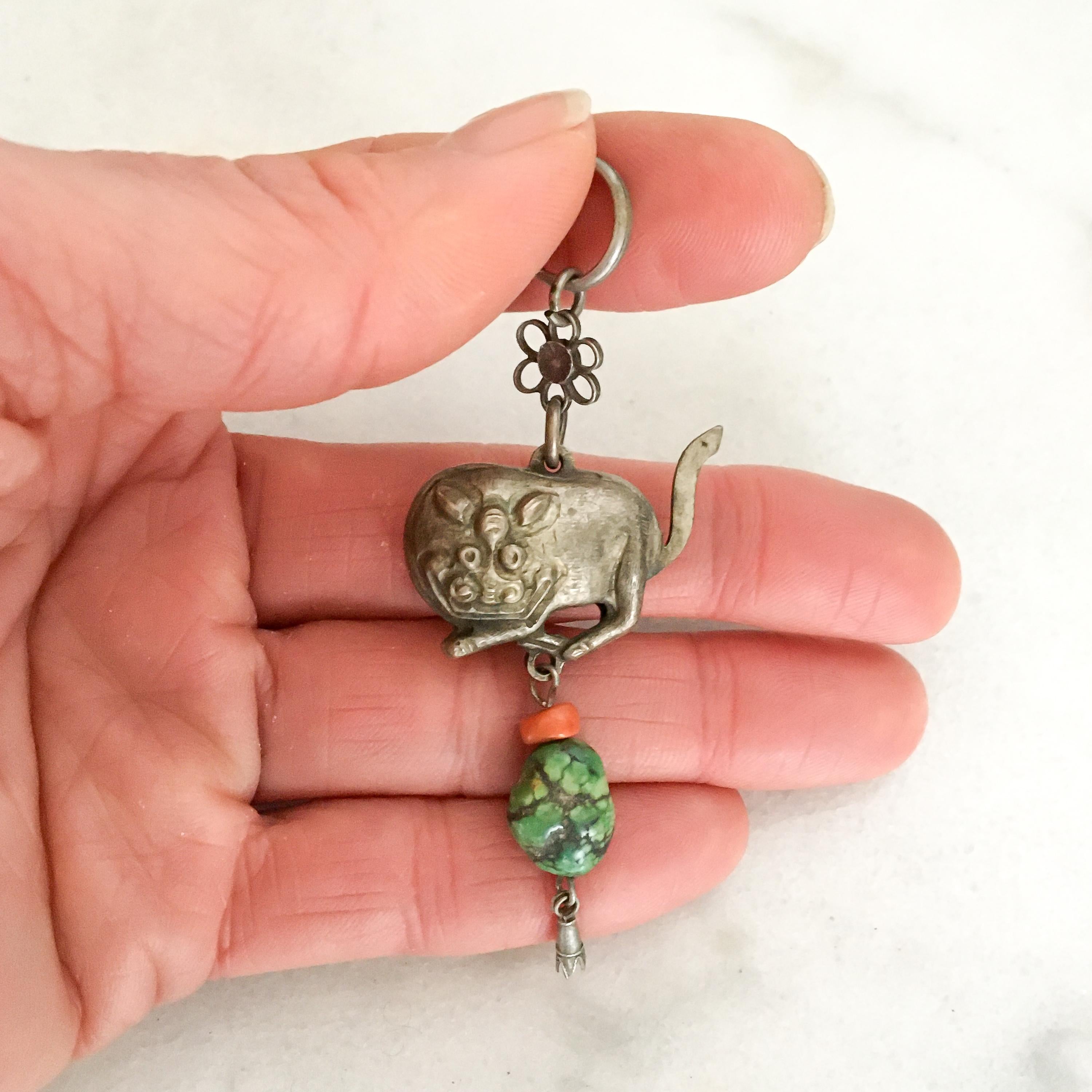 Antique Qing Dynasty Ox Amulet Charm Pendant In Good Condition For Sale In Rotterdam, NL