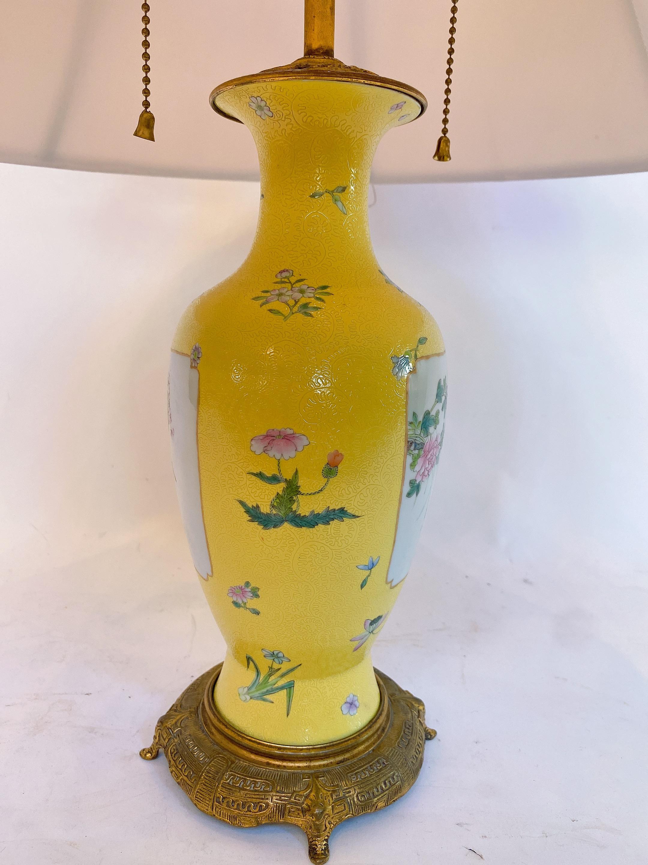 Qing Dynasty Rare Chinese Famille Rose Porcelain Vase Yellow Ground Enamel Panel For Sale 4