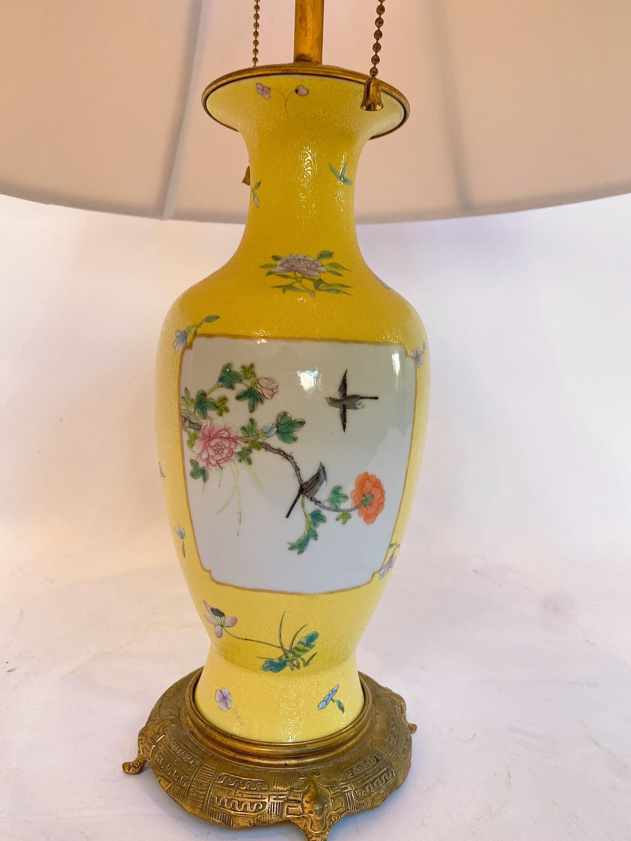 Qing Dynasty Rare Chinese Famille Rose Porcelain Vase Yellow Ground Enamel Panel In Good Condition For Sale In Brea, CA