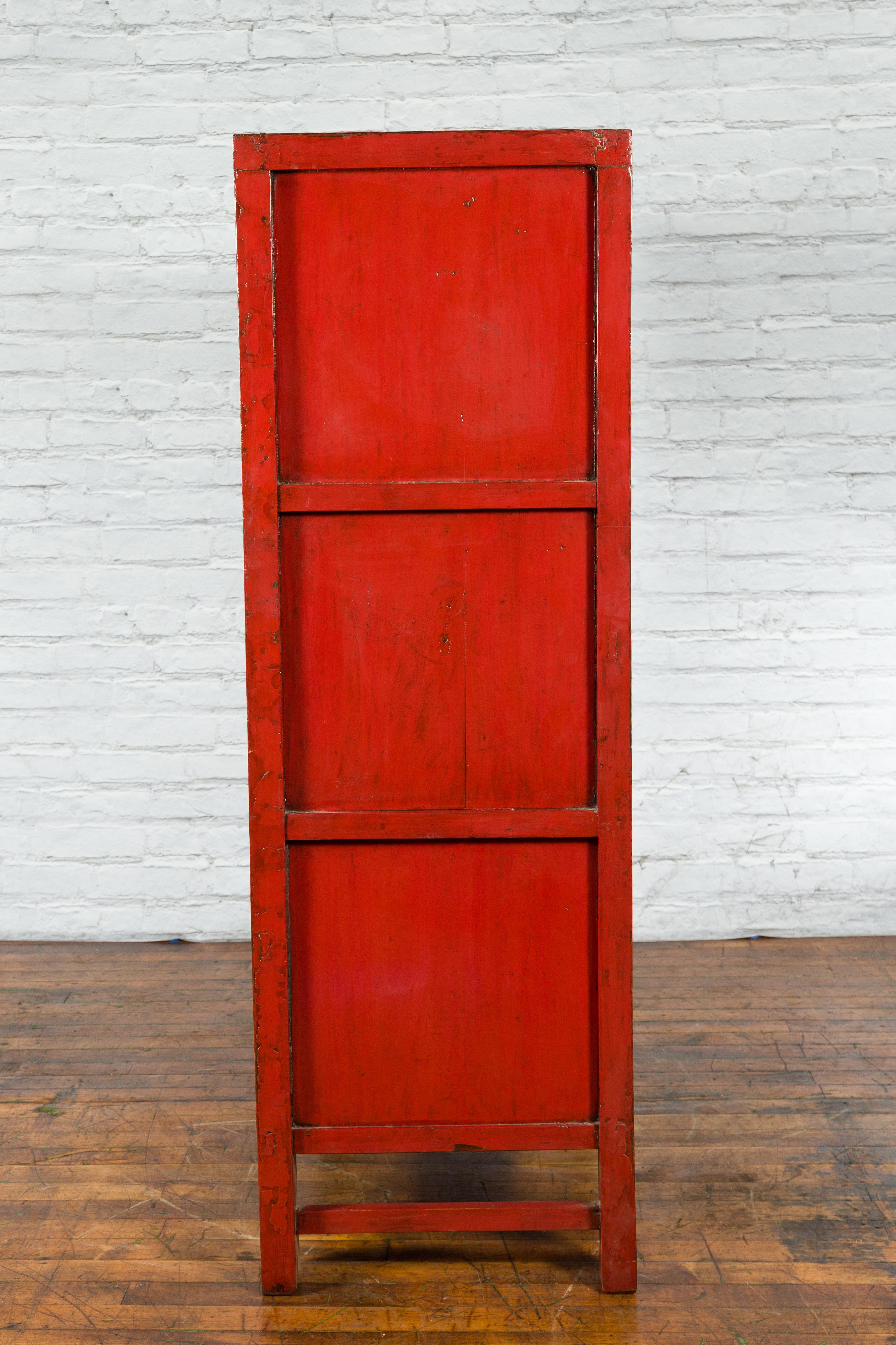 Qing Dynasty Red Lacquer 19th Century Cabinet with Gilded Hand-Painted Décor For Sale 12