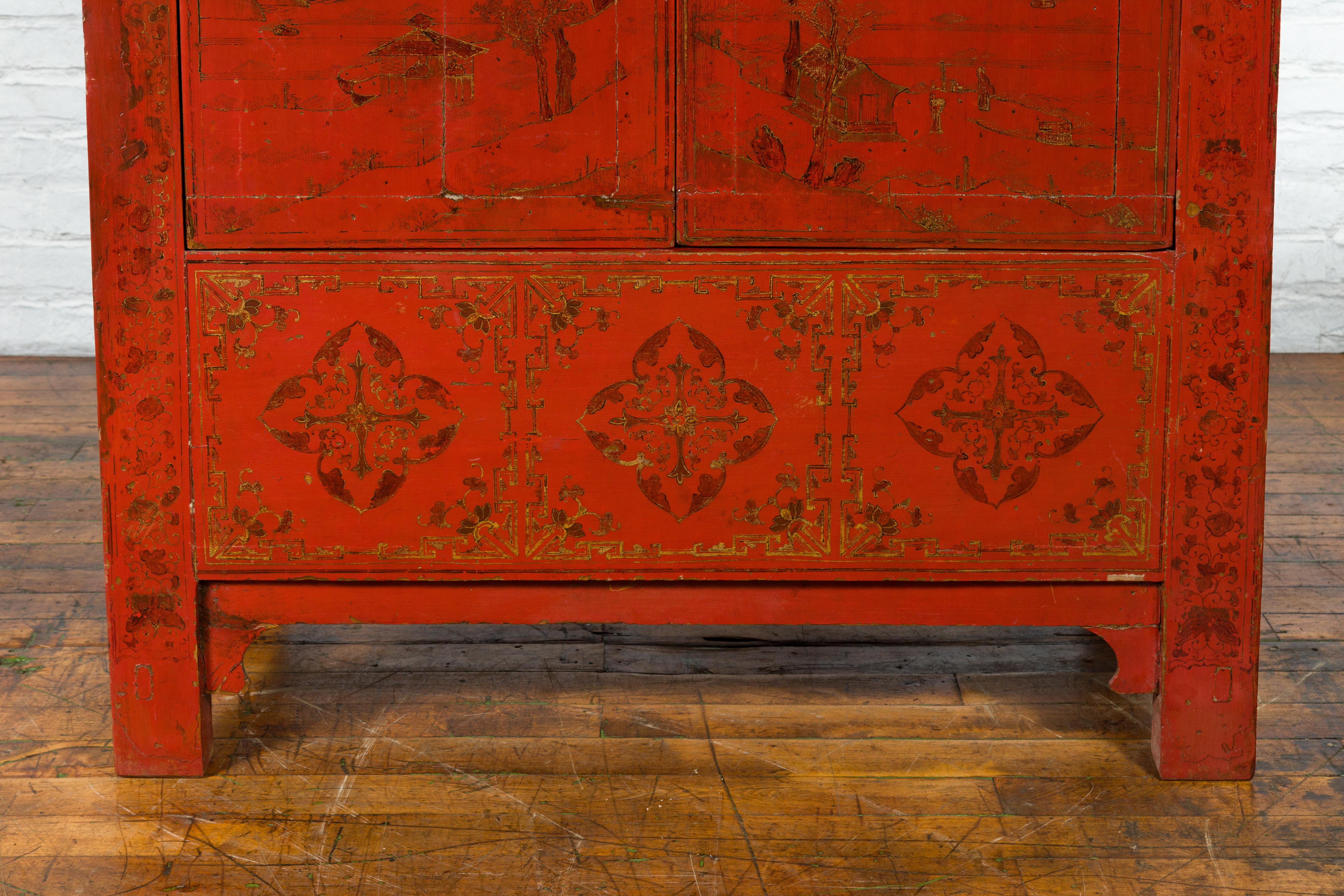 Qing Dynasty Red Lacquer 19th Century Cabinet with Gilded Hand-Painted Décor For Sale 3