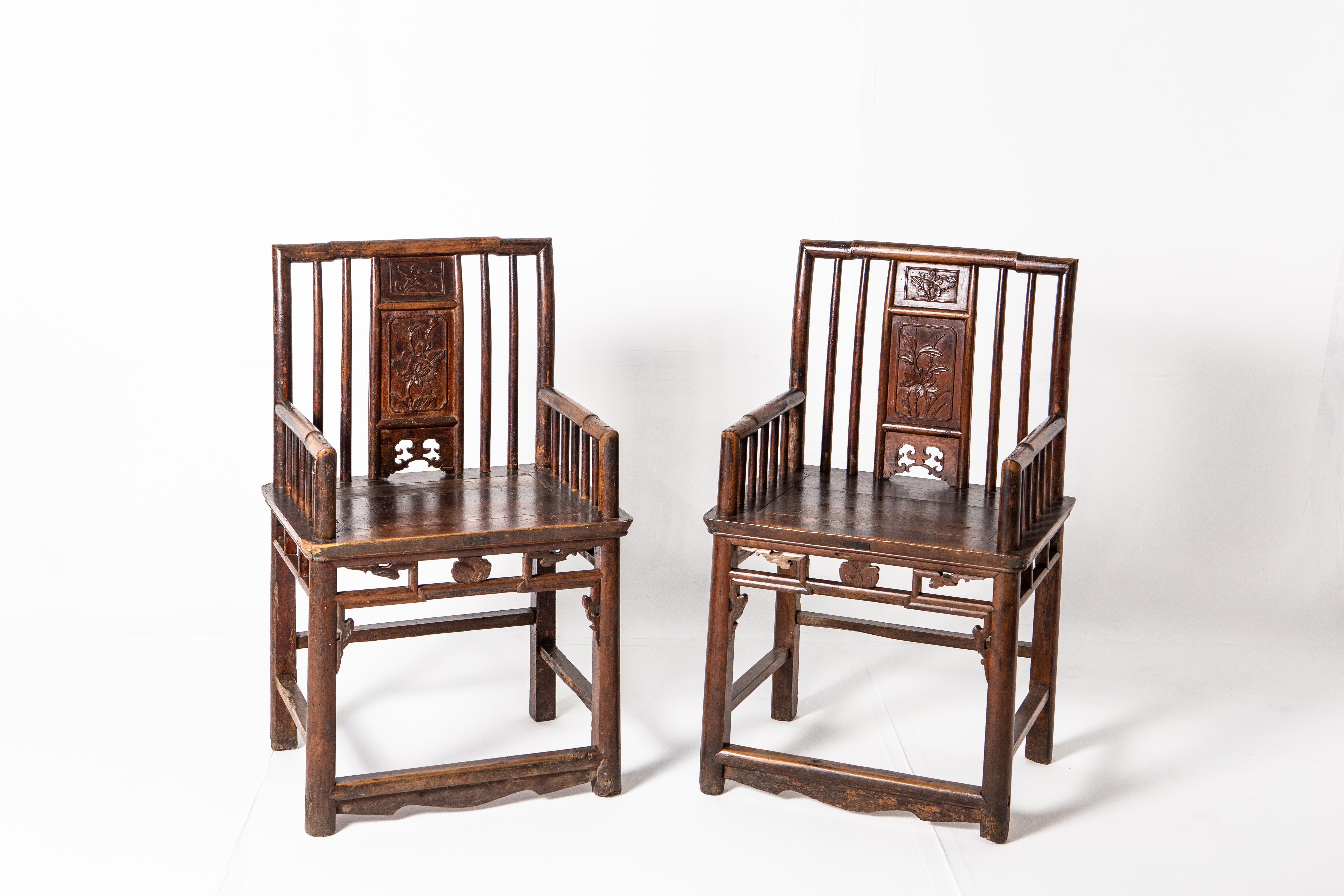 Qing Dynasty Short-Backed Southern Official’s Hat Armchairs In Good Condition In Chicago, IL