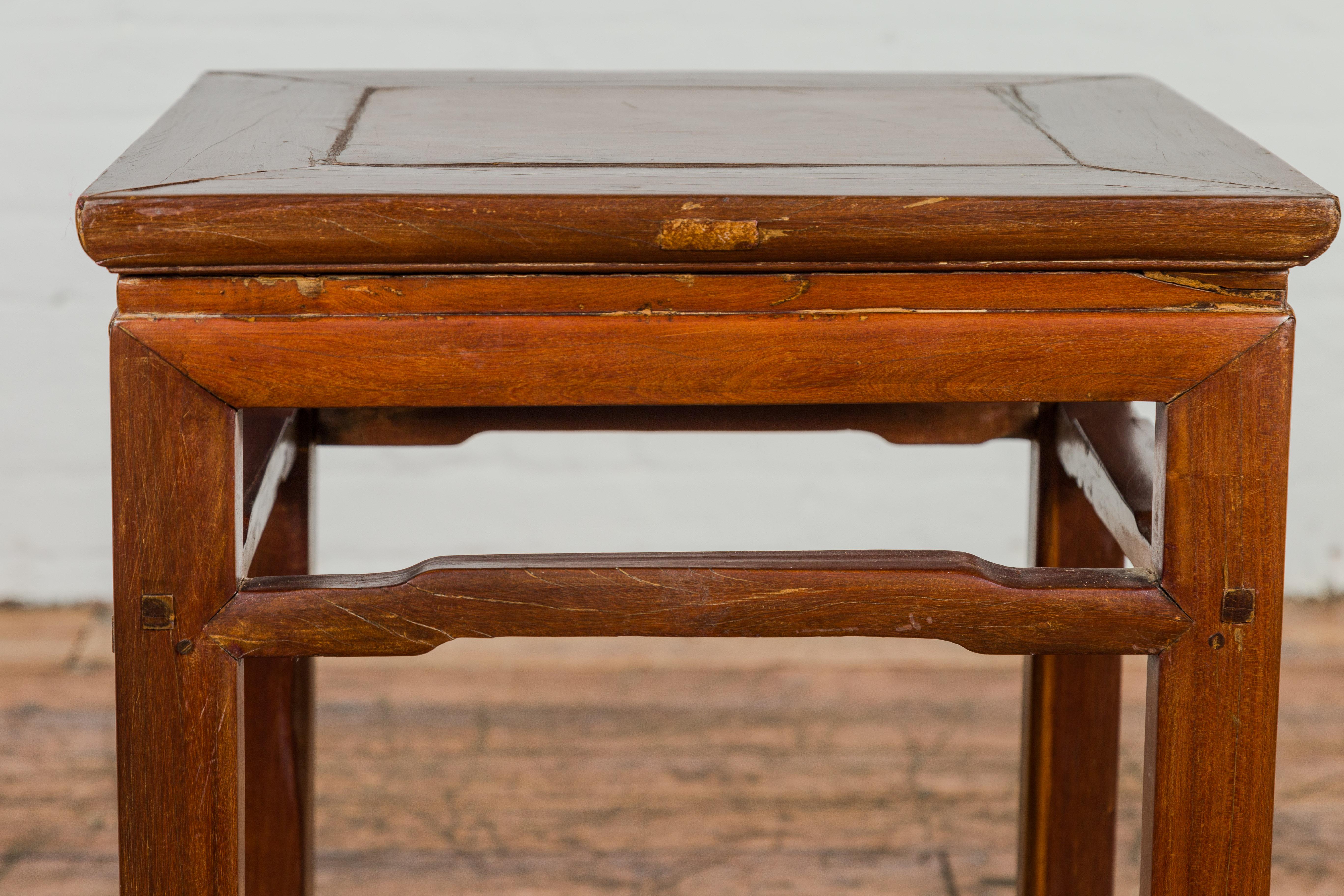 Wood Qing Dynasty Side Table with Burl Top, Horse Hoof Legs and Humpback Stretcher For Sale