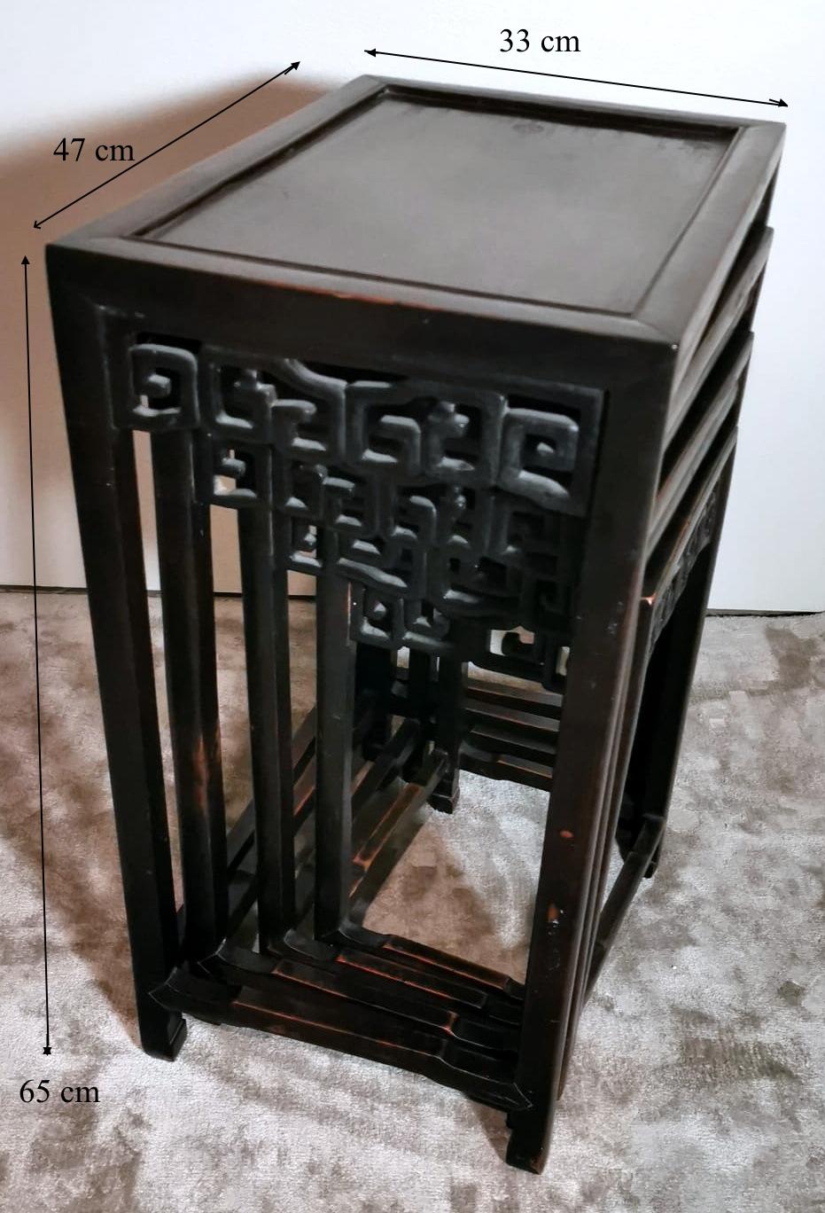 Ensemble de 4 tables d'appoint en bois chinoises de style Dynasty Qing en vente 12