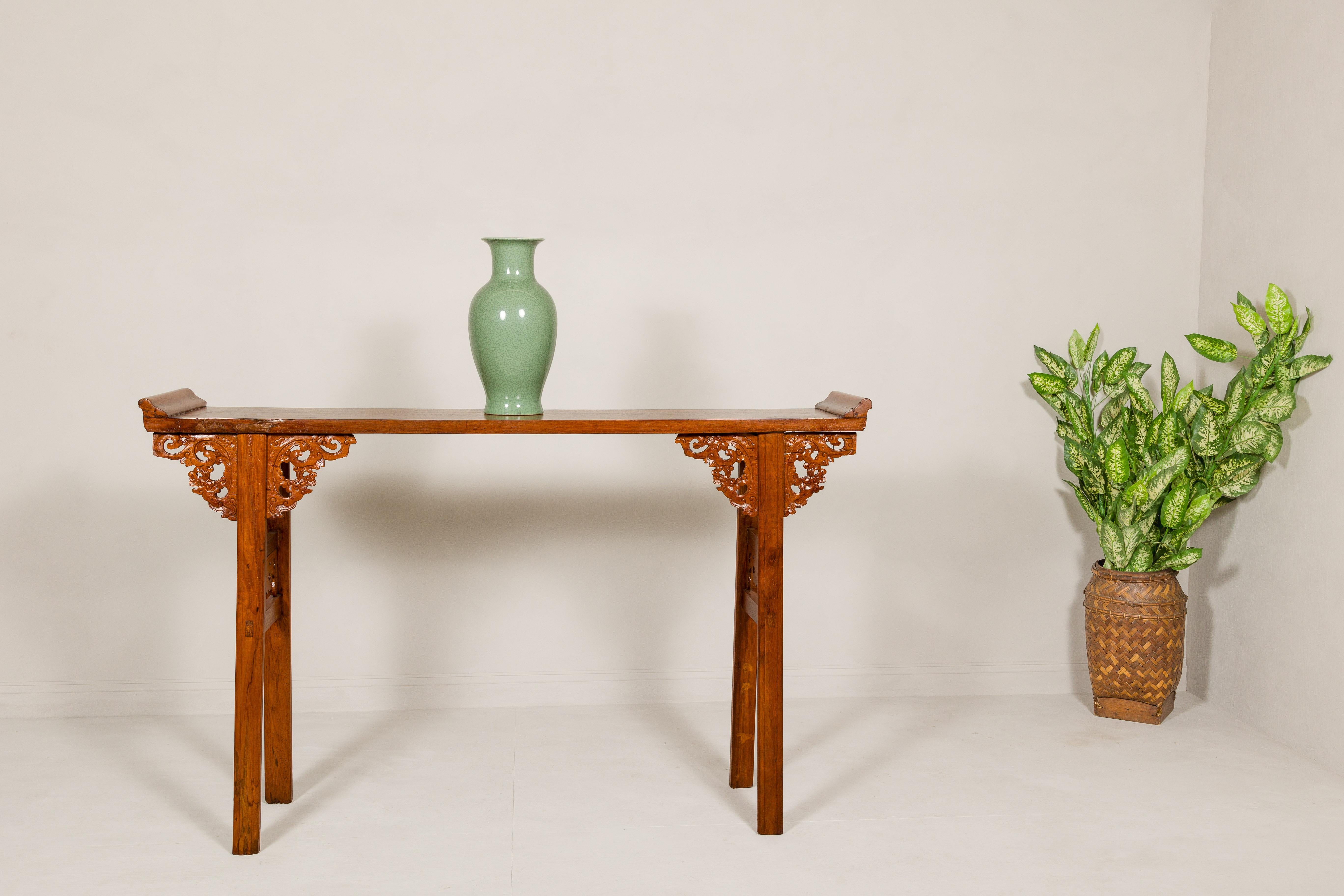 Hand-Carved Qing Dynasty Tall Altar Console Table with Carved Scrolling Spandrels For Sale