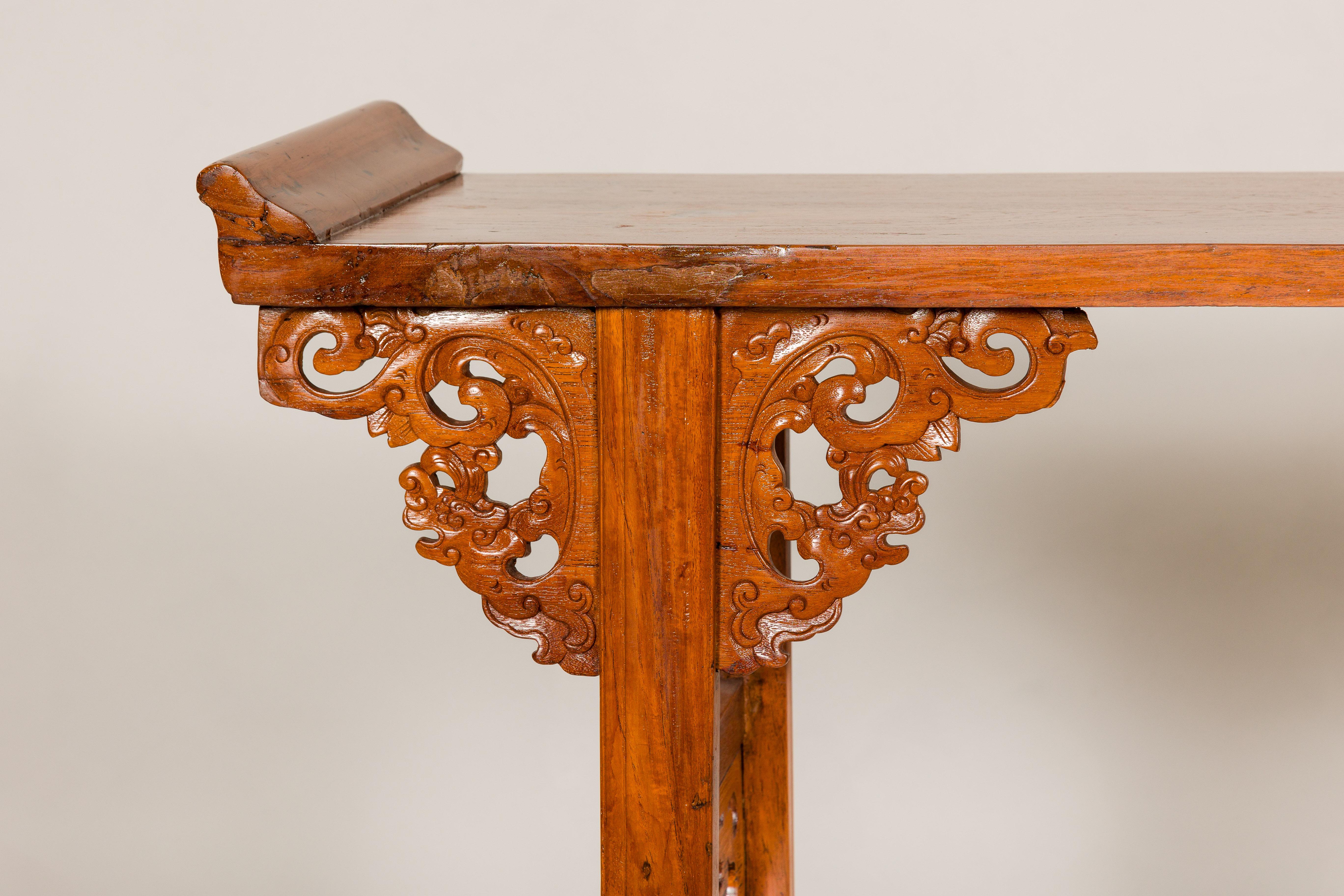 19th Century Qing Dynasty Tall Altar Console Table with Carved Scrolling Spandrels For Sale
