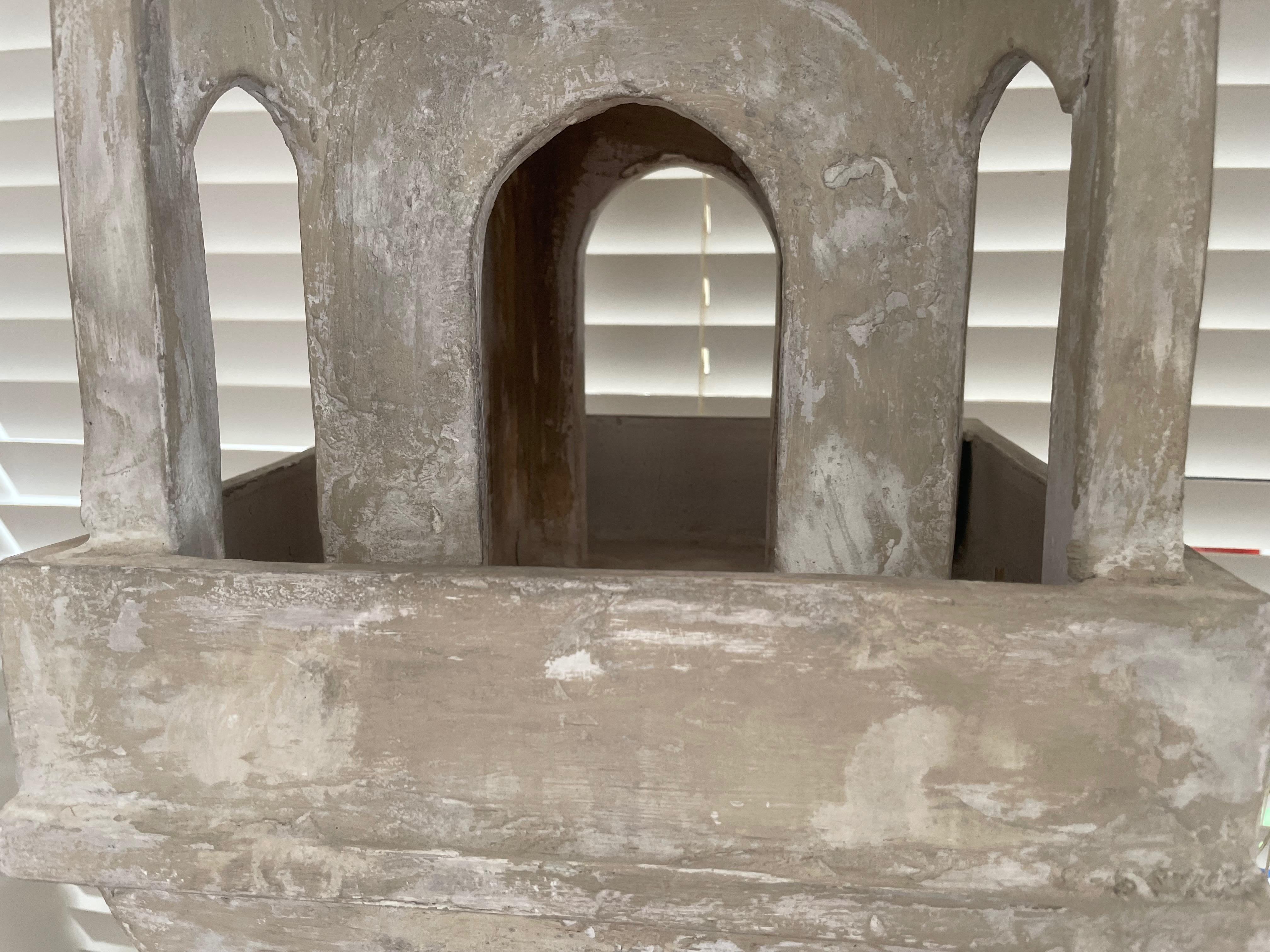 Qing Dynasty Terracotta Pagoda in the Style Of Tony Duquette. In Good Condition For Sale In Brussels, BE