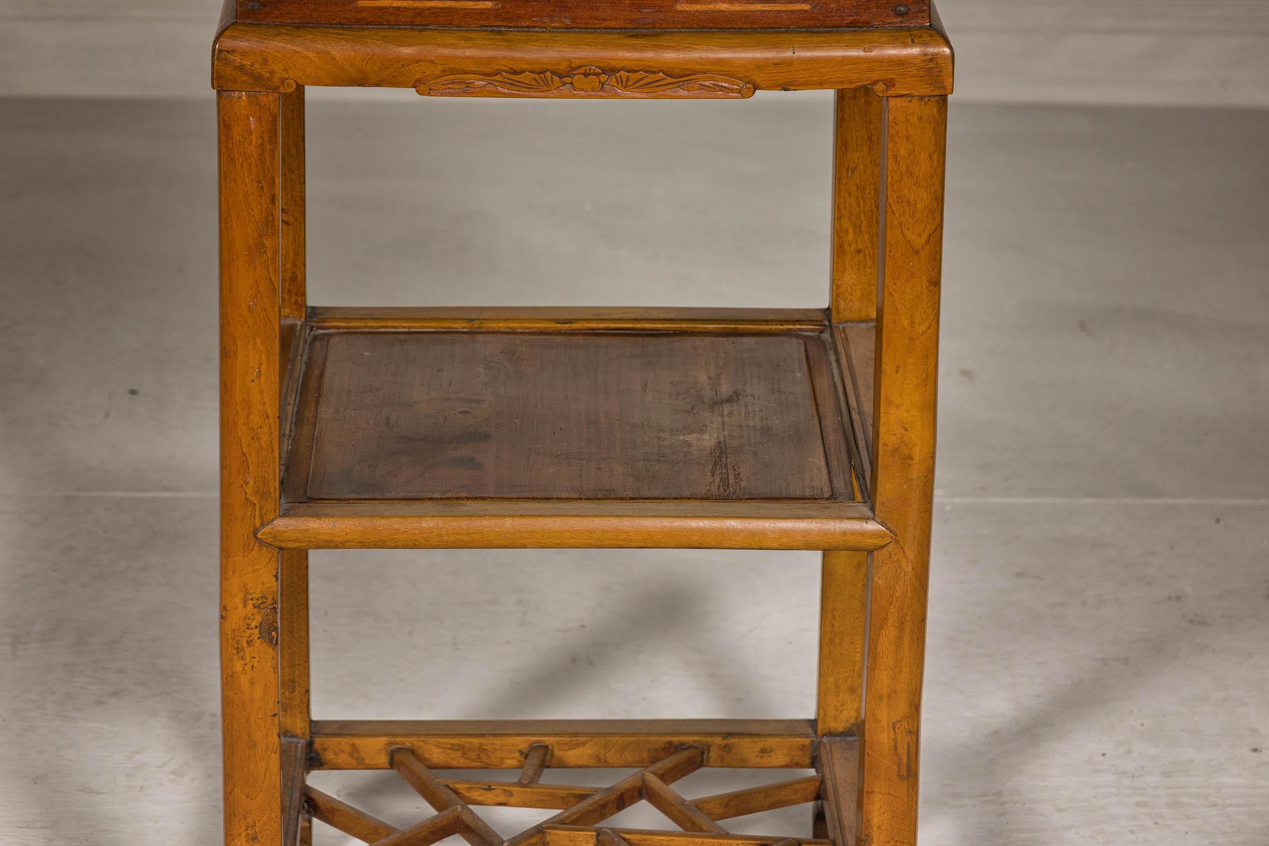 Qing Dynasty Three-Tier Accent Lamp Table with Geometric Shelf For Sale 4