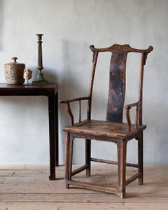 Poltrona con cappello ufficiale con schienale a carré della dinastia Qing