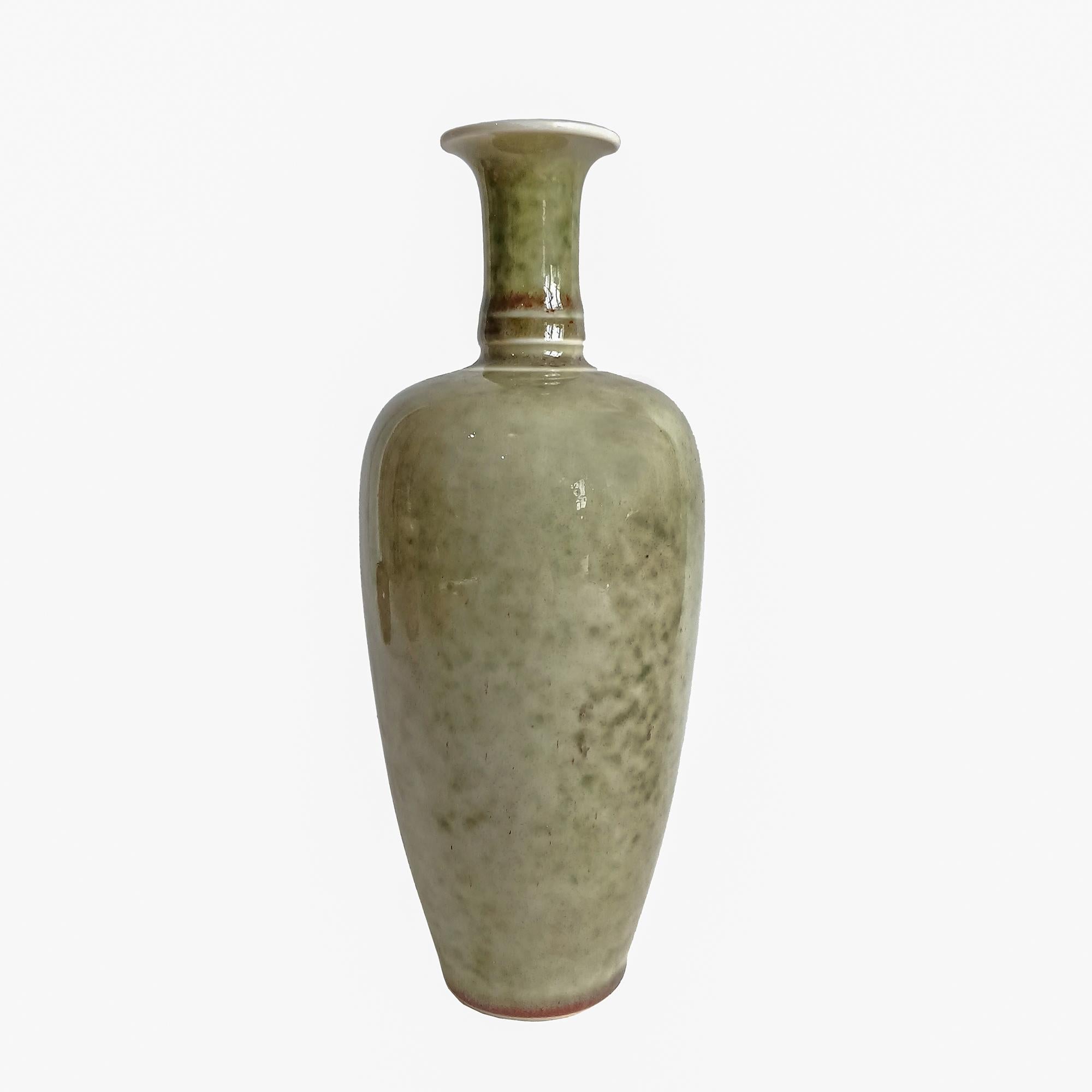 Qing Peach-Bloom Vases, Six-Character Kangxi Mark, Early 19th Century 7