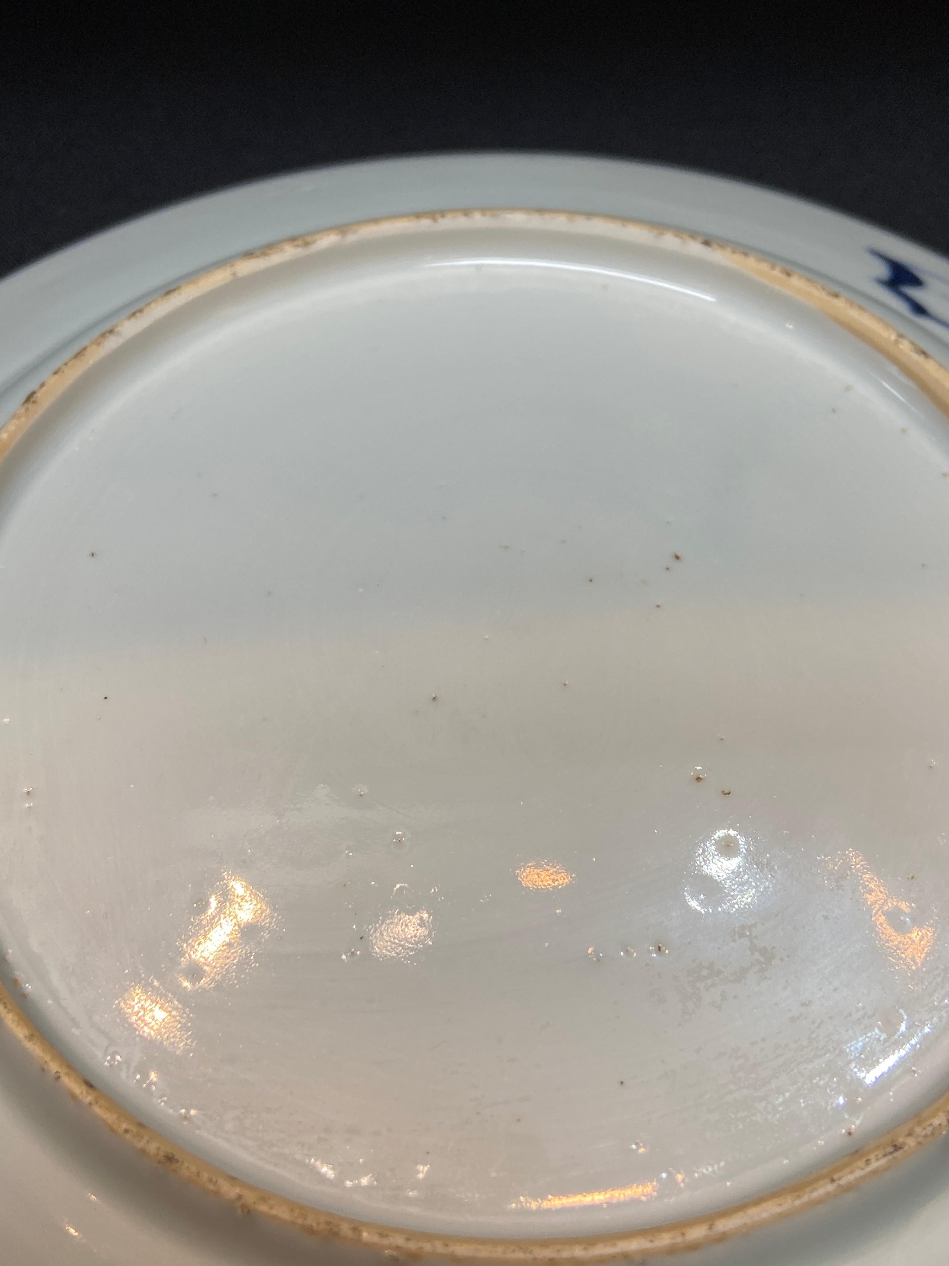 Qing， Qianlong Period blue and white “Flowers” dish For Sale 5