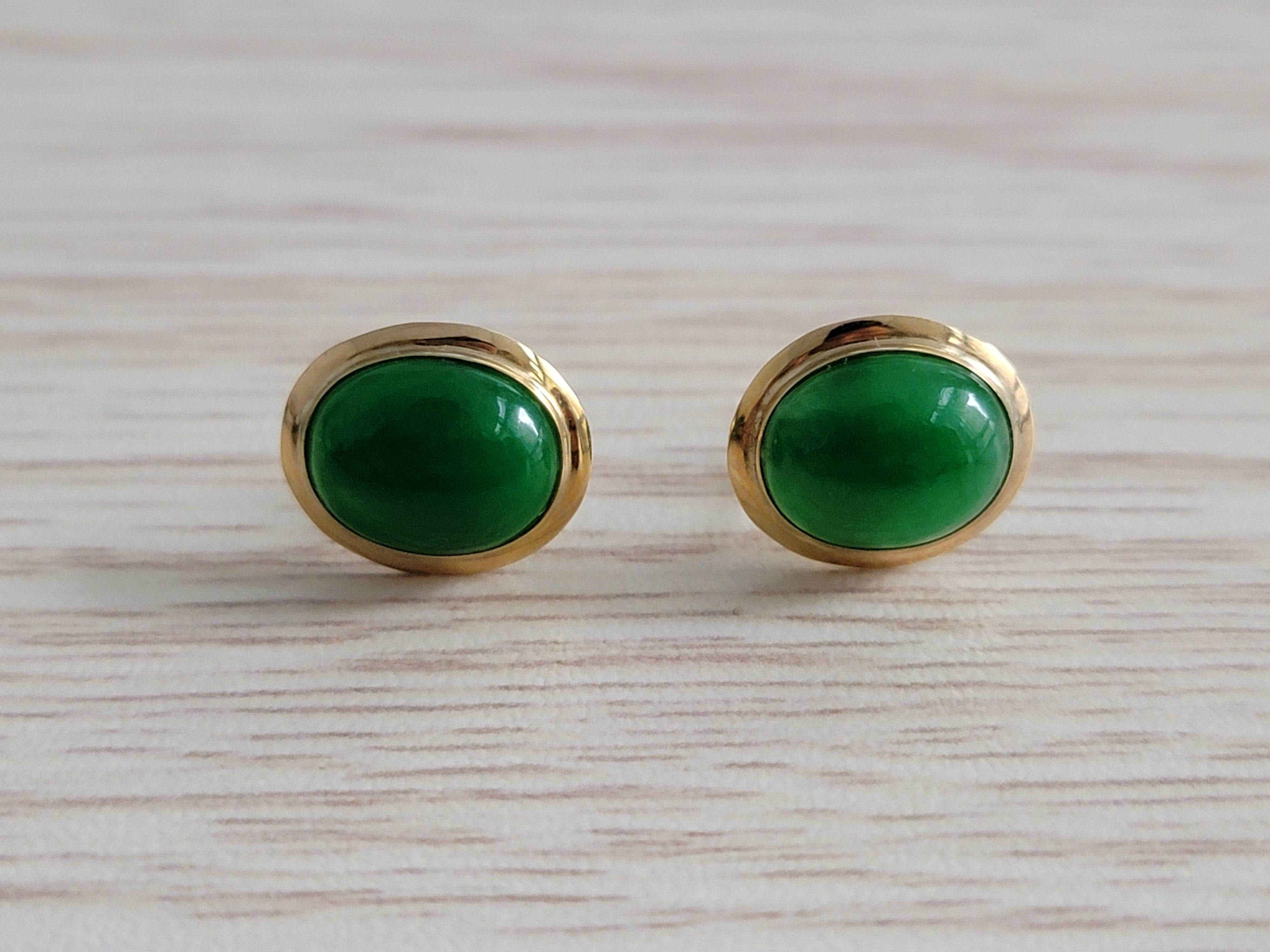Cabochon Qīng Zhong Green Jade Stud Earrings with solid 14K Yellow Gold For Sale