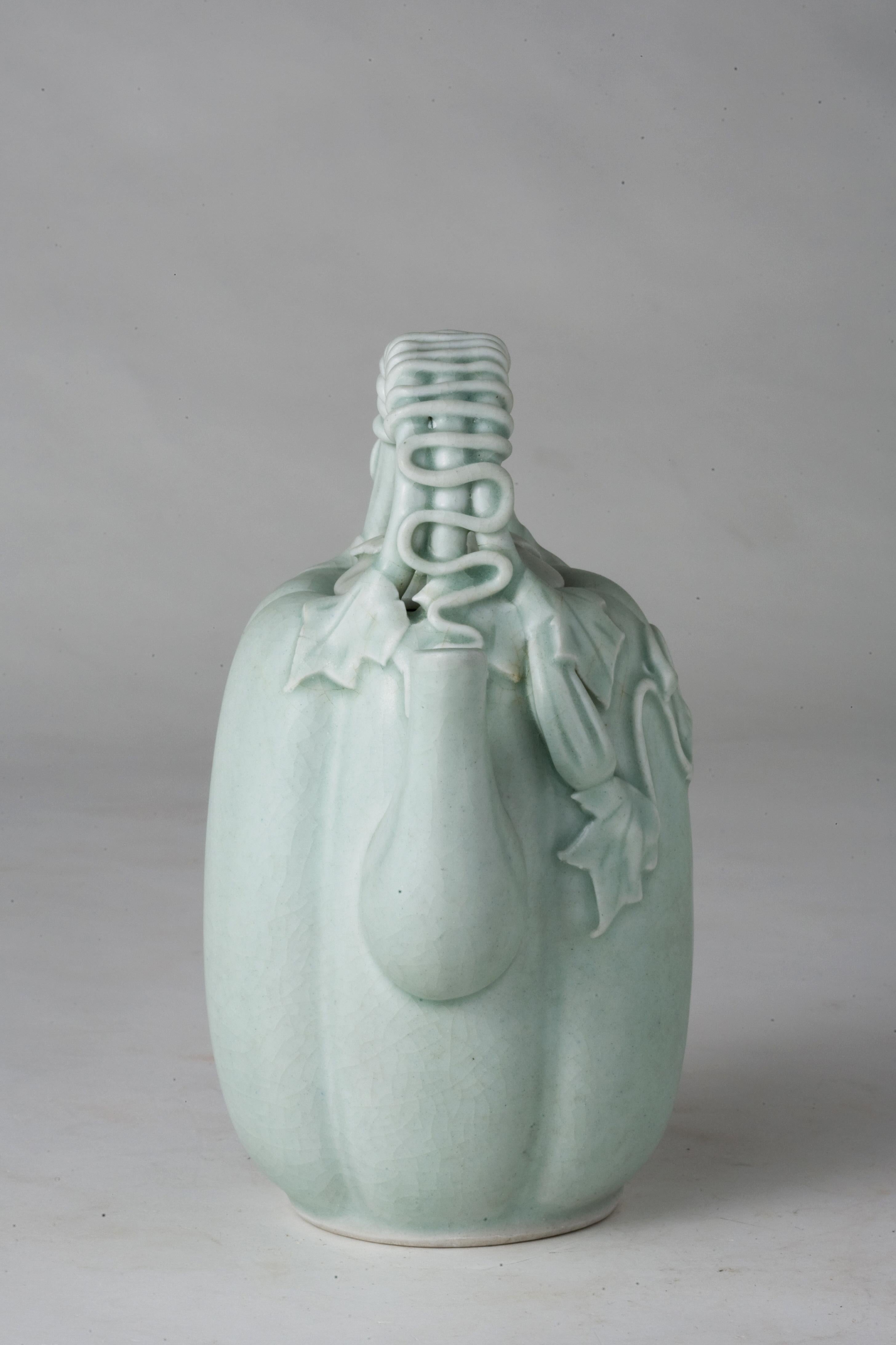 Chinese Export Qingbai ewer with vine decoration, Song Dynasty