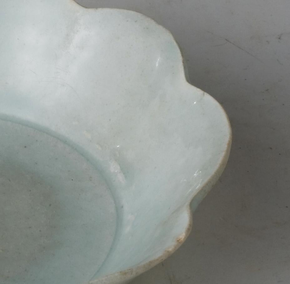 Qingbai Floriform Dish, Song-Yuan Dynasty For Sale 3