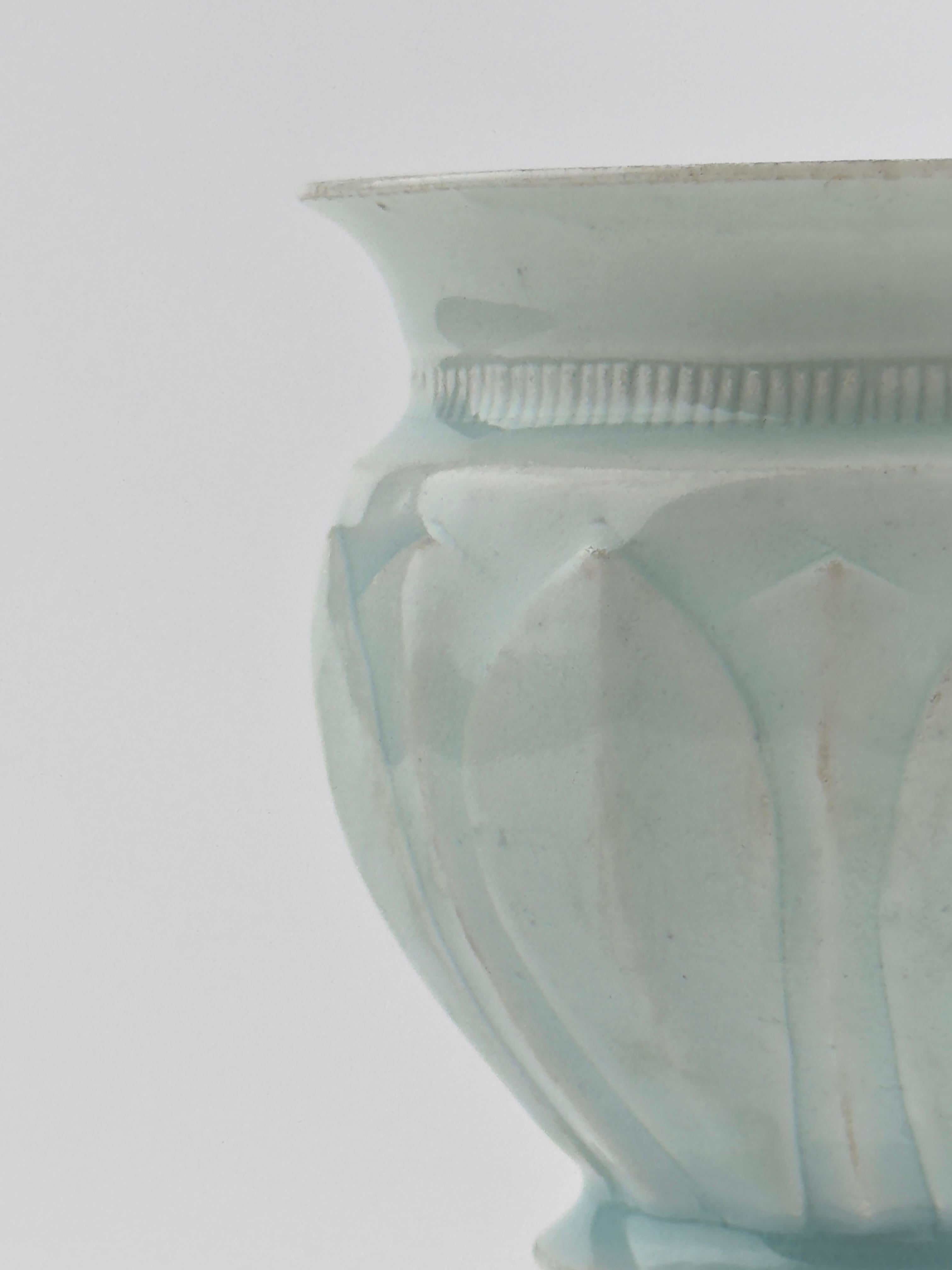 Glazed Qingbai Lotus Censer, Song Dynasty For Sale
