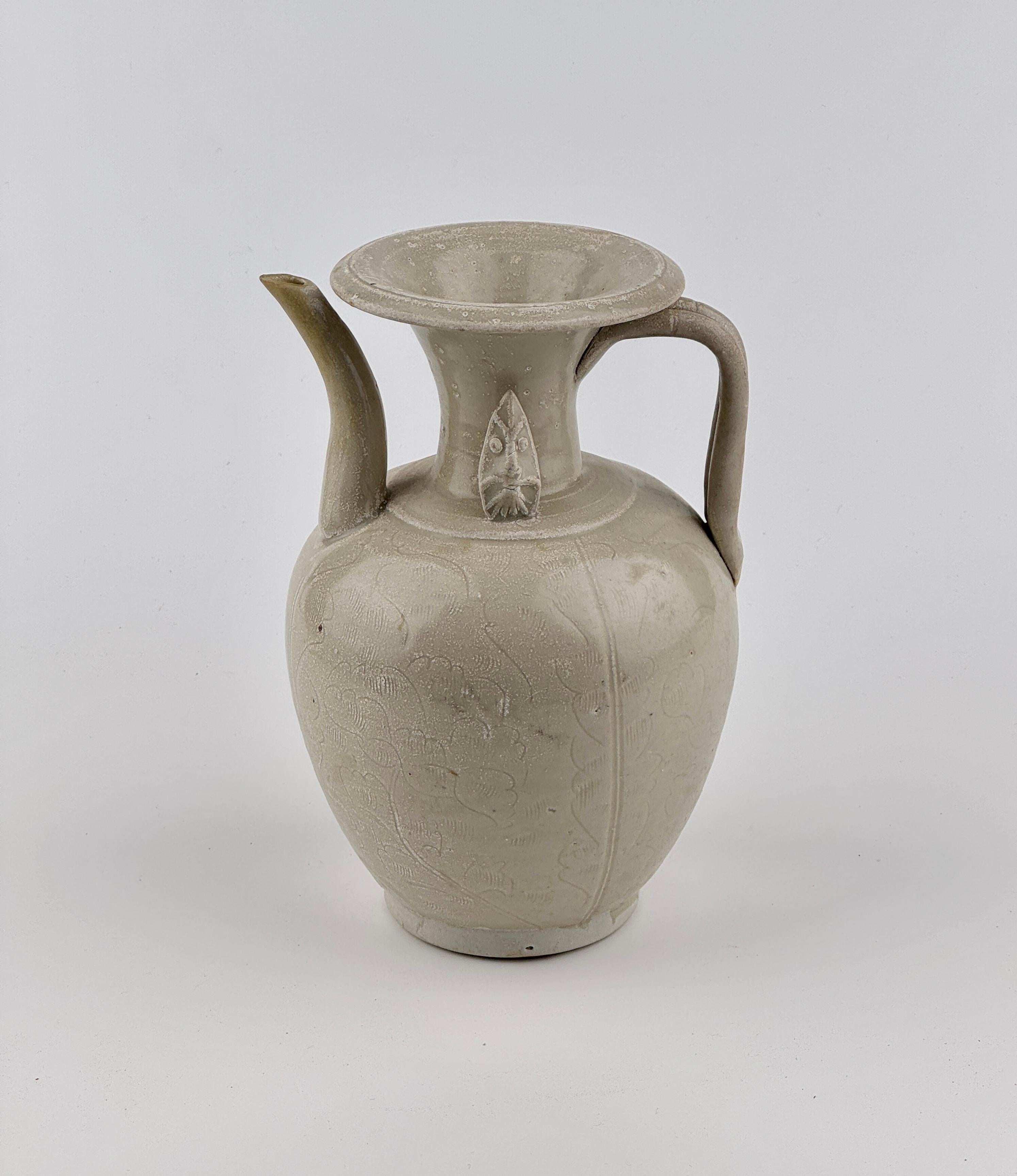 Qingbai Melon form water ewer, Five Dynasties-Northern song dynasty For Sale 3