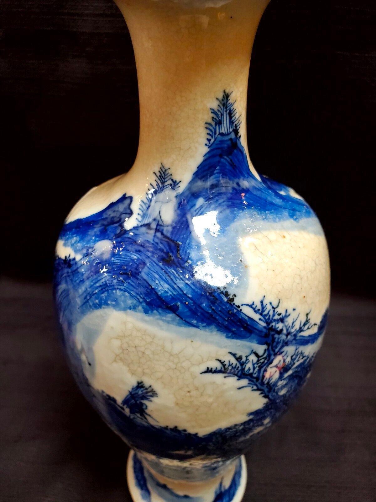 Chinese Qing, Mid-Period Ge Glazed Blue and White Landscape Painting Porcelain Vase For Sale