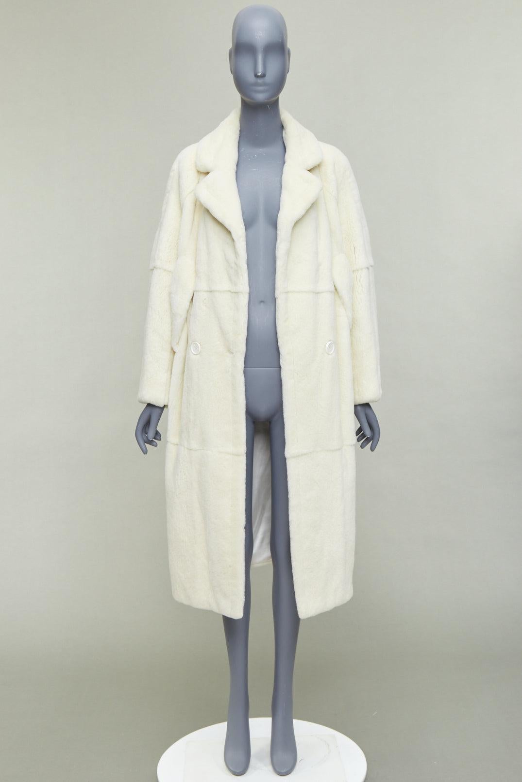 BIGIGLI Manteau long en fourrure véritable patchwork blanc cassé avec boucle de ceinture FR38 M en vente 4