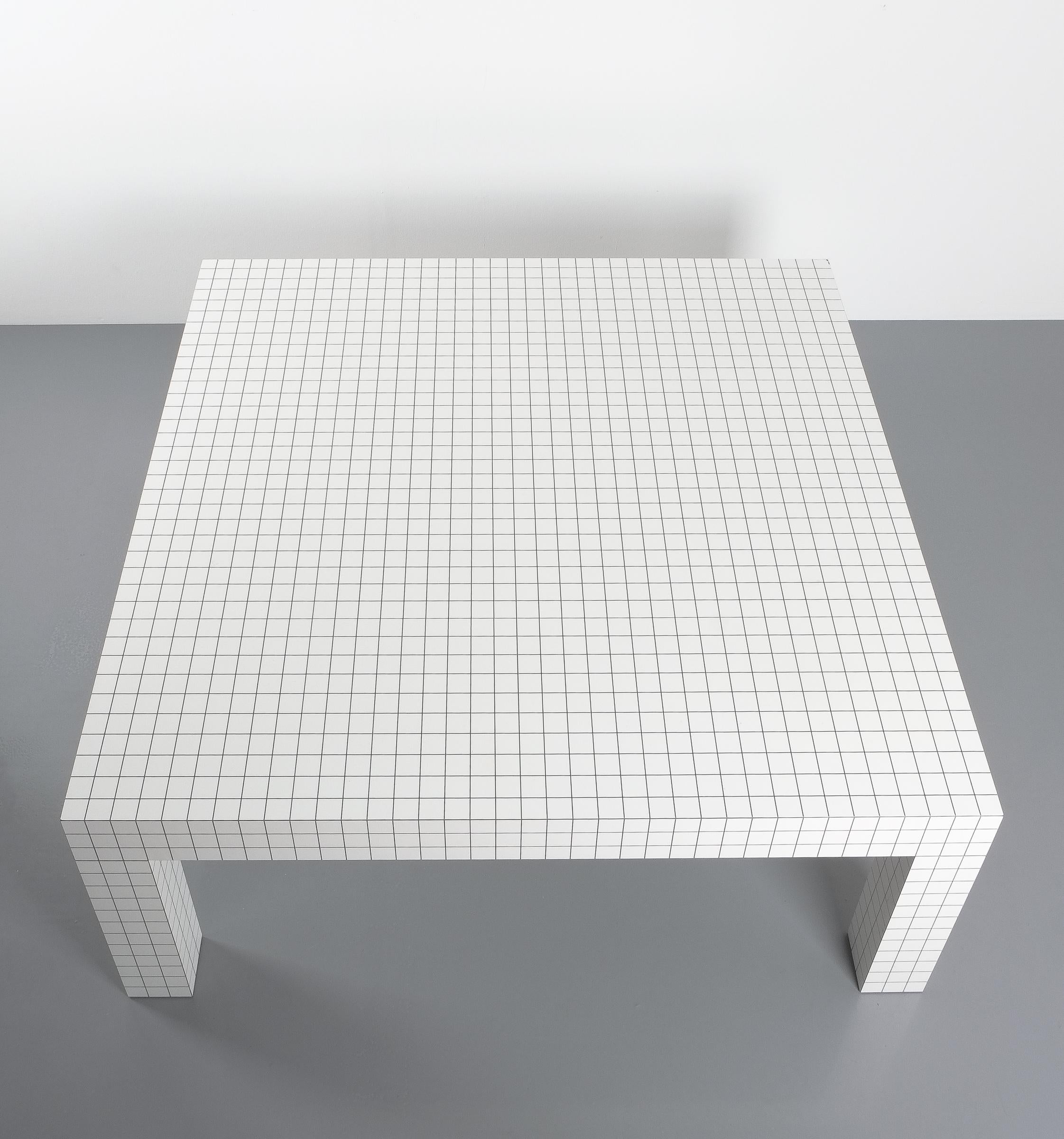 Quaderna White Grid Coffee Table Superstudio for Zanotta, 1970s, Italy In Good Condition In Vienna, AT