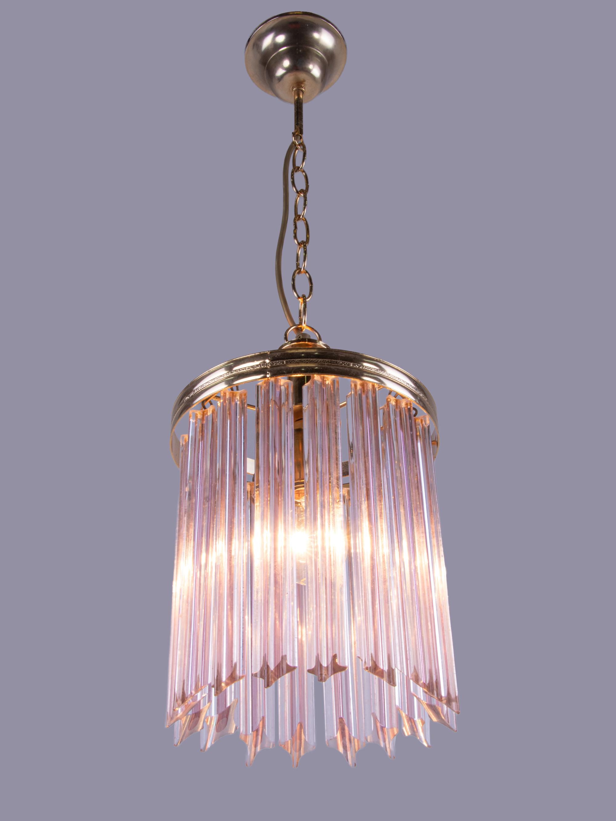 Fatto a mano Lampadario a sospensione Quadriedri rosa in vetro di Murano e ottone, Venini Italia 1970 in vendita