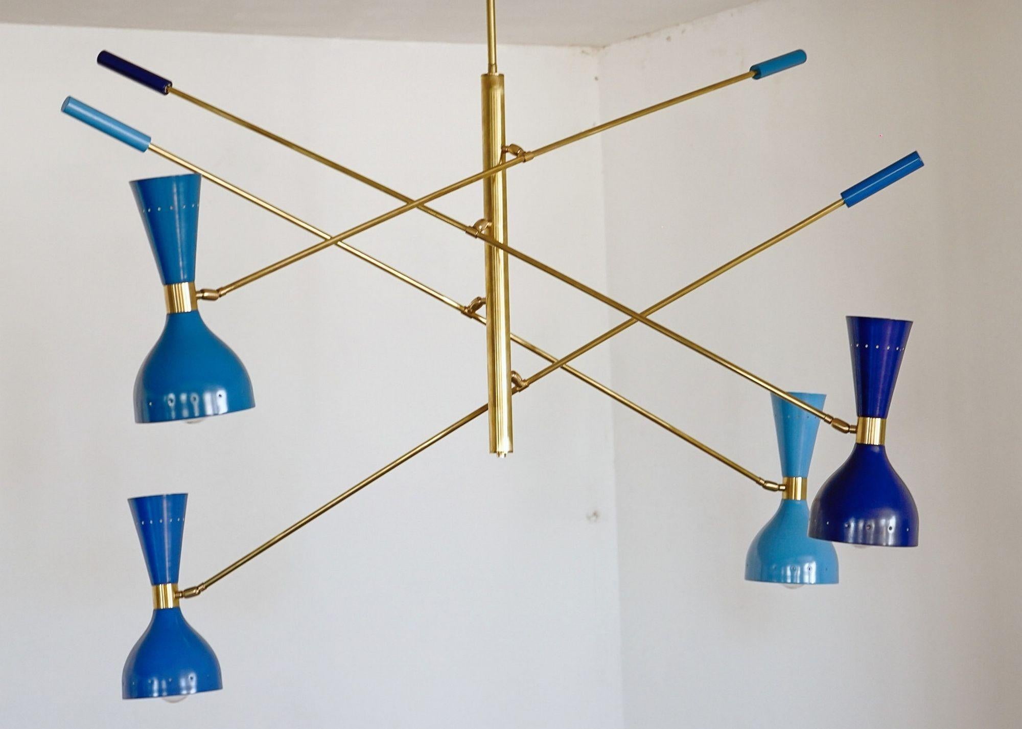 Lampadario Quadriennale a 4 bracci in ottone, paralumi gemelli, Contrappeso, 4 tonalità di blu in vendita 7