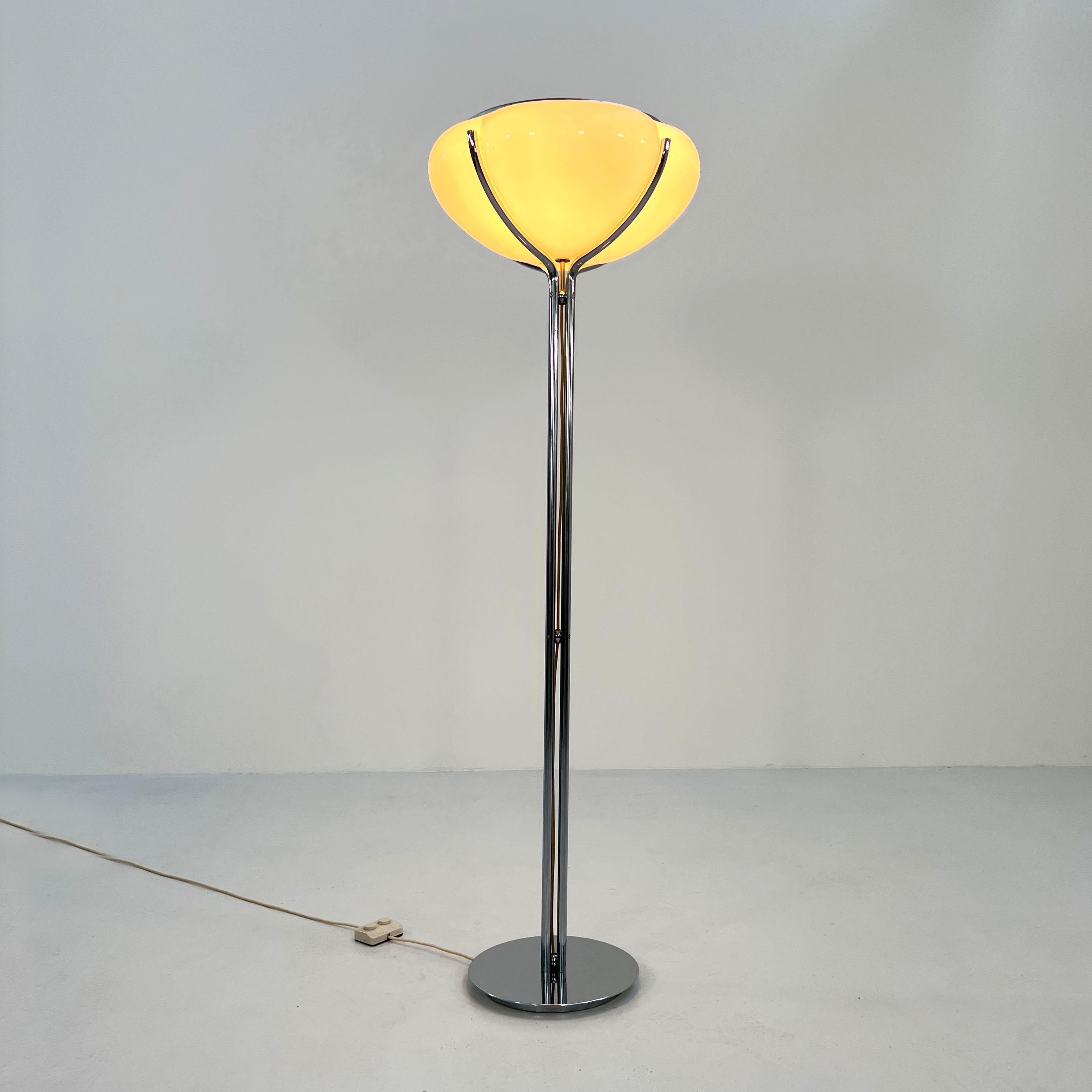 Metal Quadrifoglio Floor Lamp by Gae Aulenti for Harvey Guzzini, 1970s