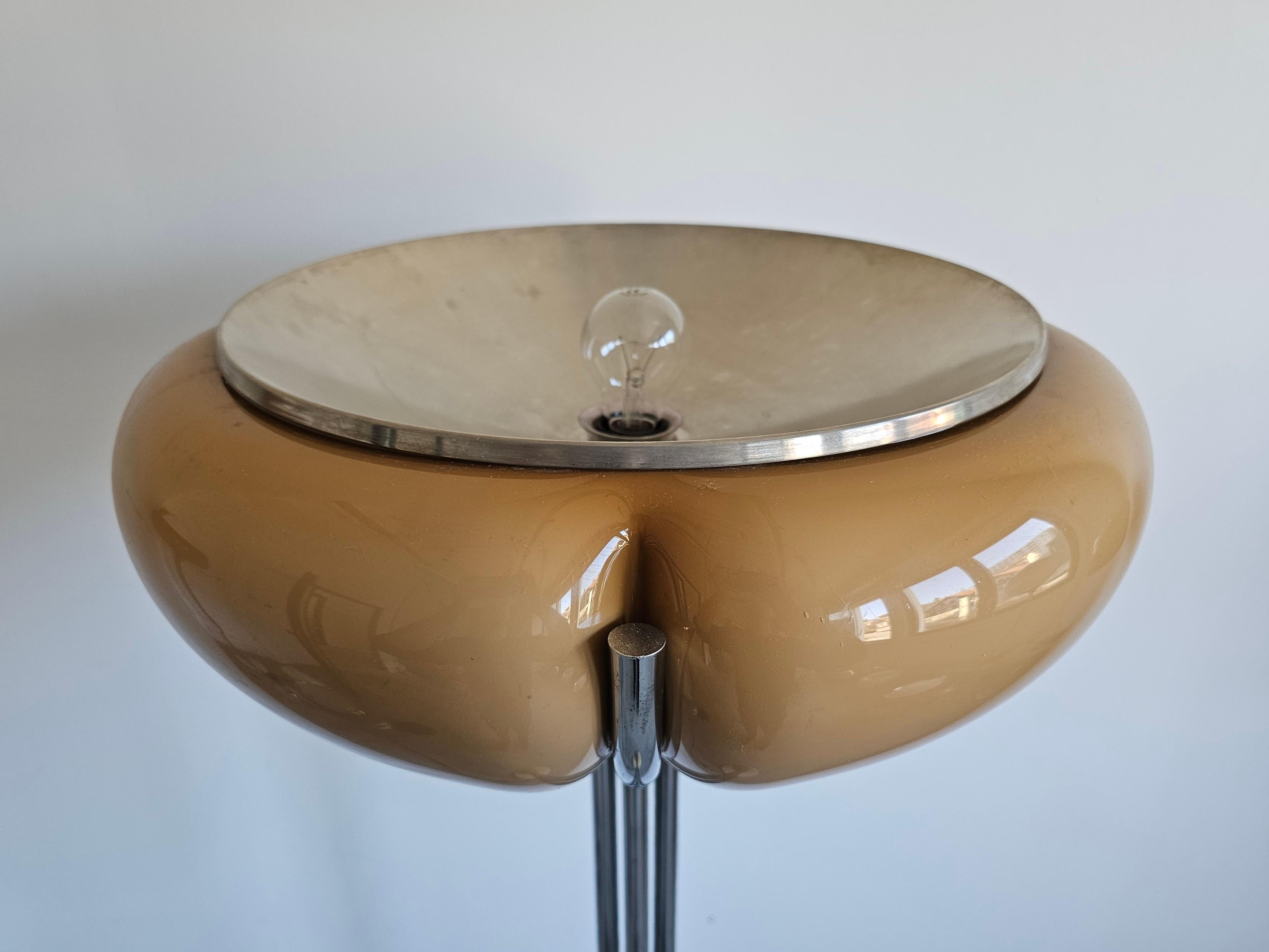 Quadrifoglio Floor Lamp designed by Harvey Guzzini, manufactured by Meblo 3
