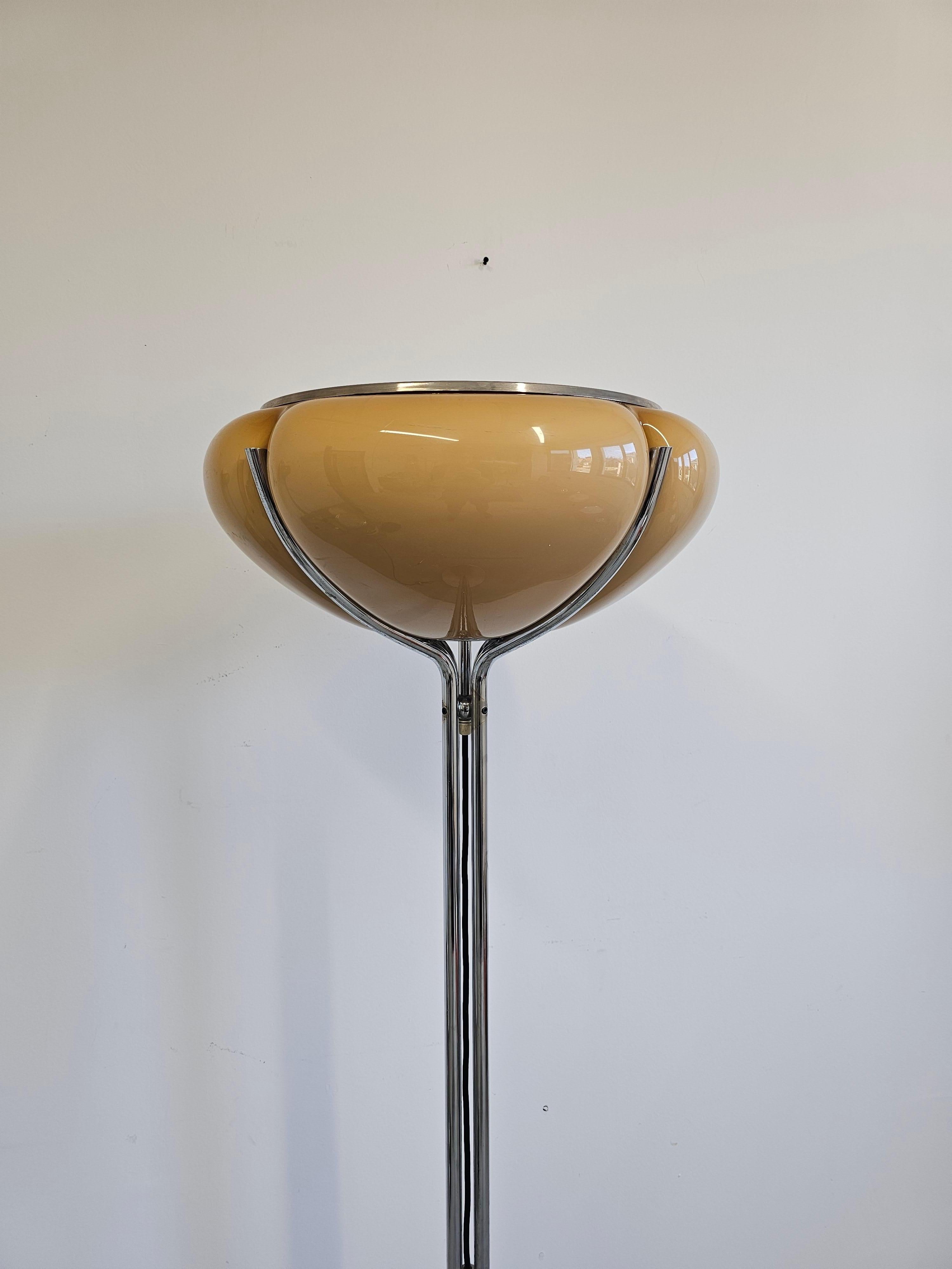 Quadrifoglio Floor Lamp designed by Harvey Guzzini, manufactured by Meblo 5