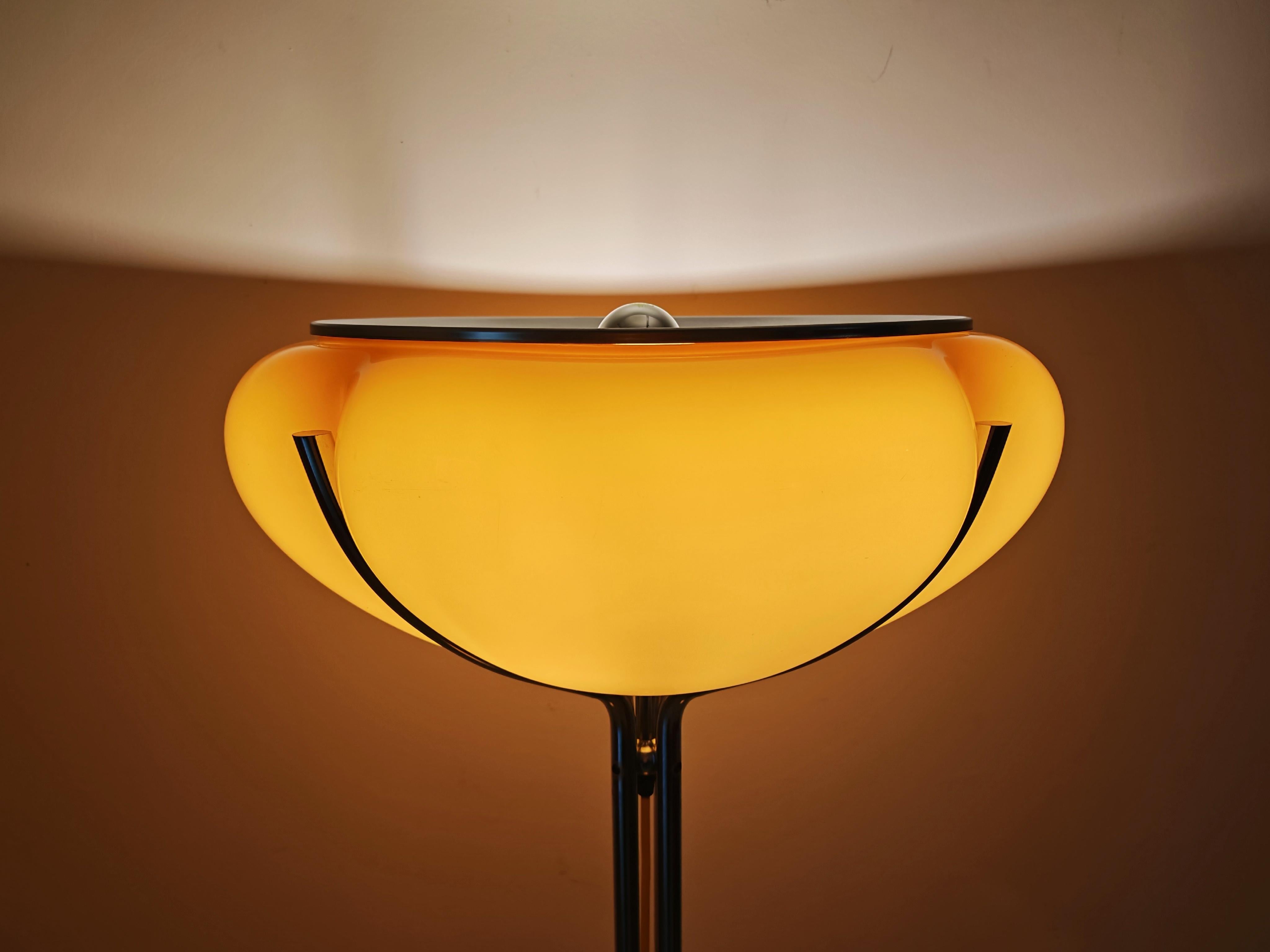 Slovenian Quadrifoglio Floor Lamp designed by Harvey Guzzini, manufactured by Meblo For Sale