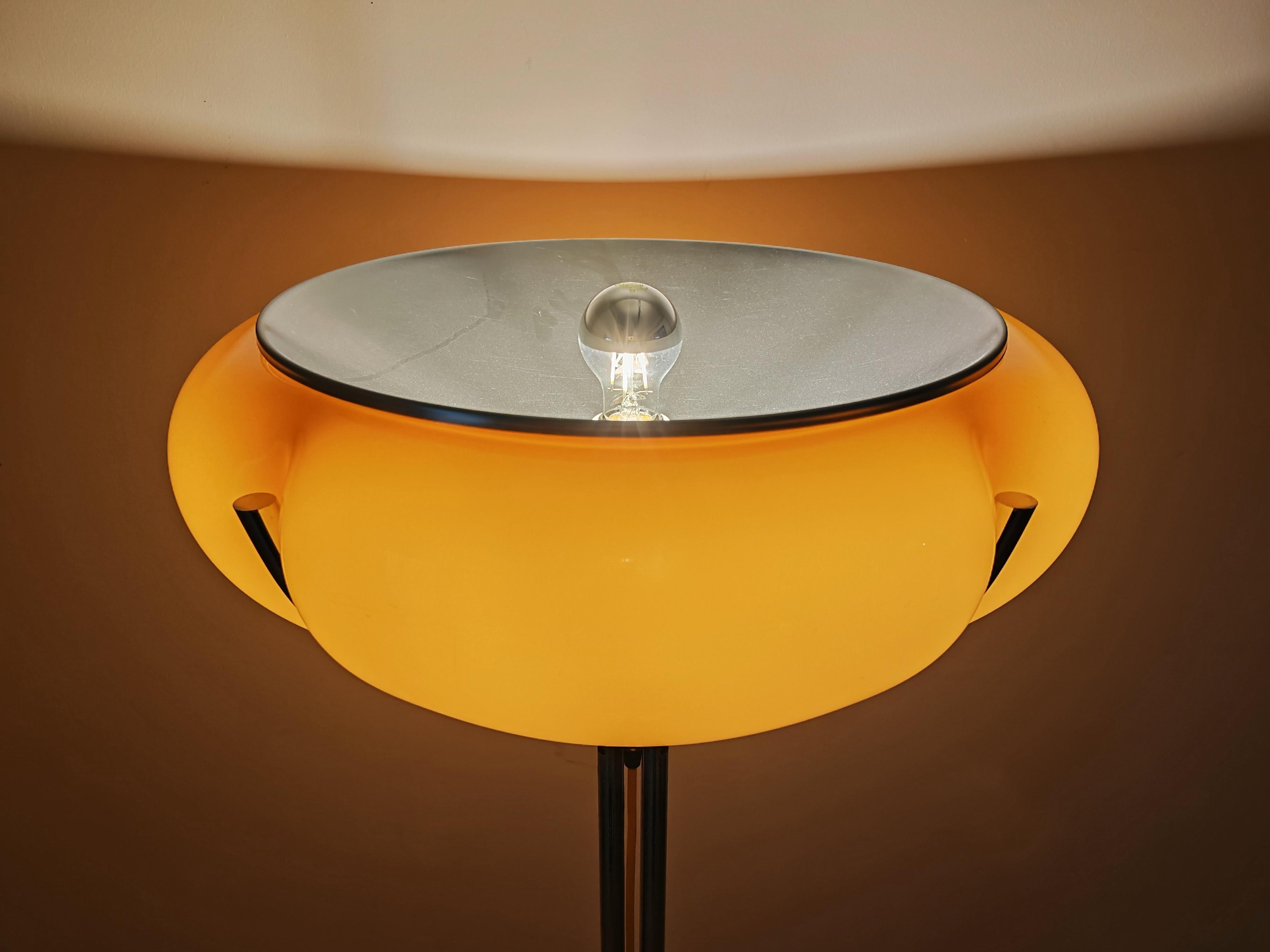 Mid-20th Century Quadrifoglio Floor Lamp designed by Harvey Guzzini, manufactured by Meblo For Sale
