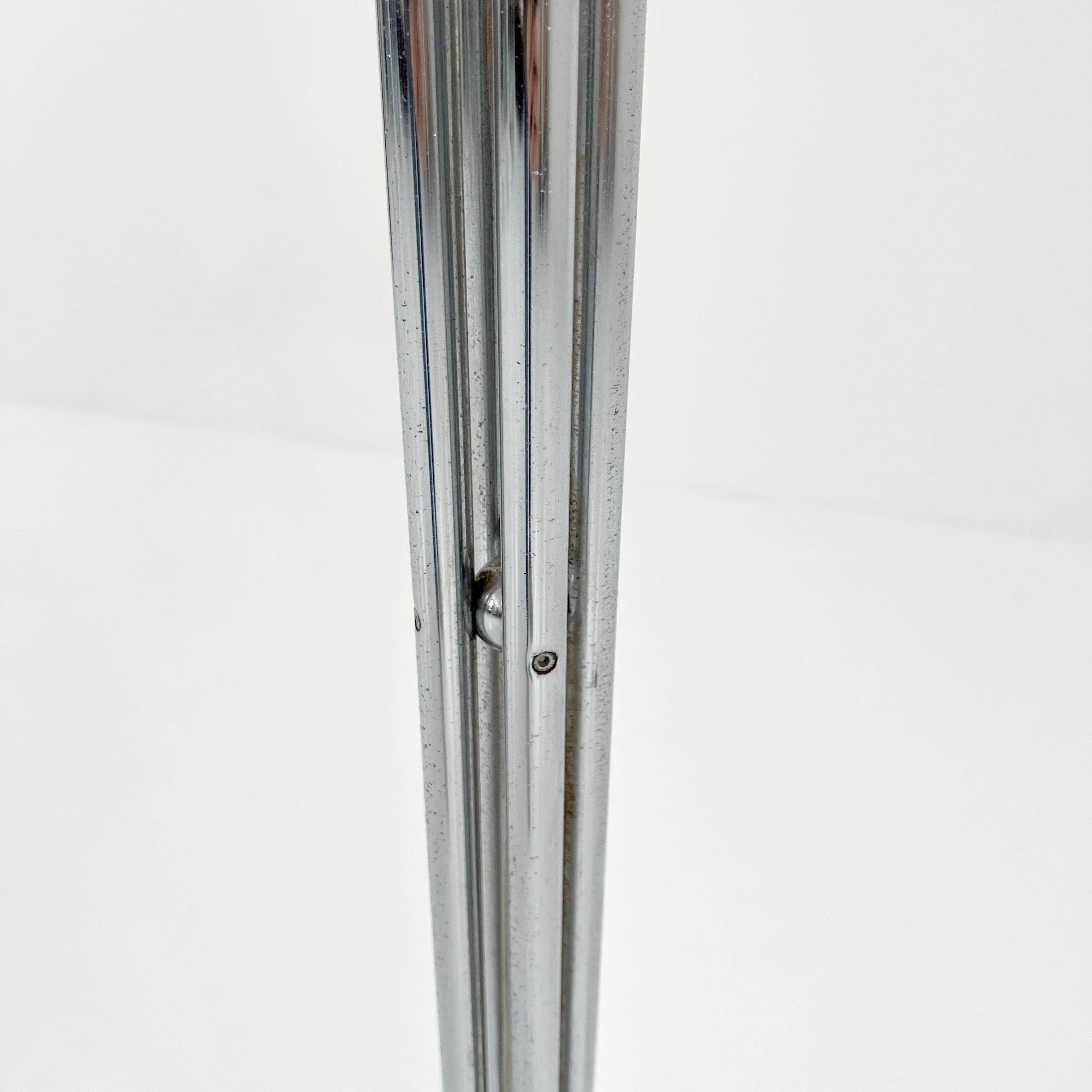 Quadrifoglio Floor Lamp from Harvey Guzzini, 1970s For Sale 1