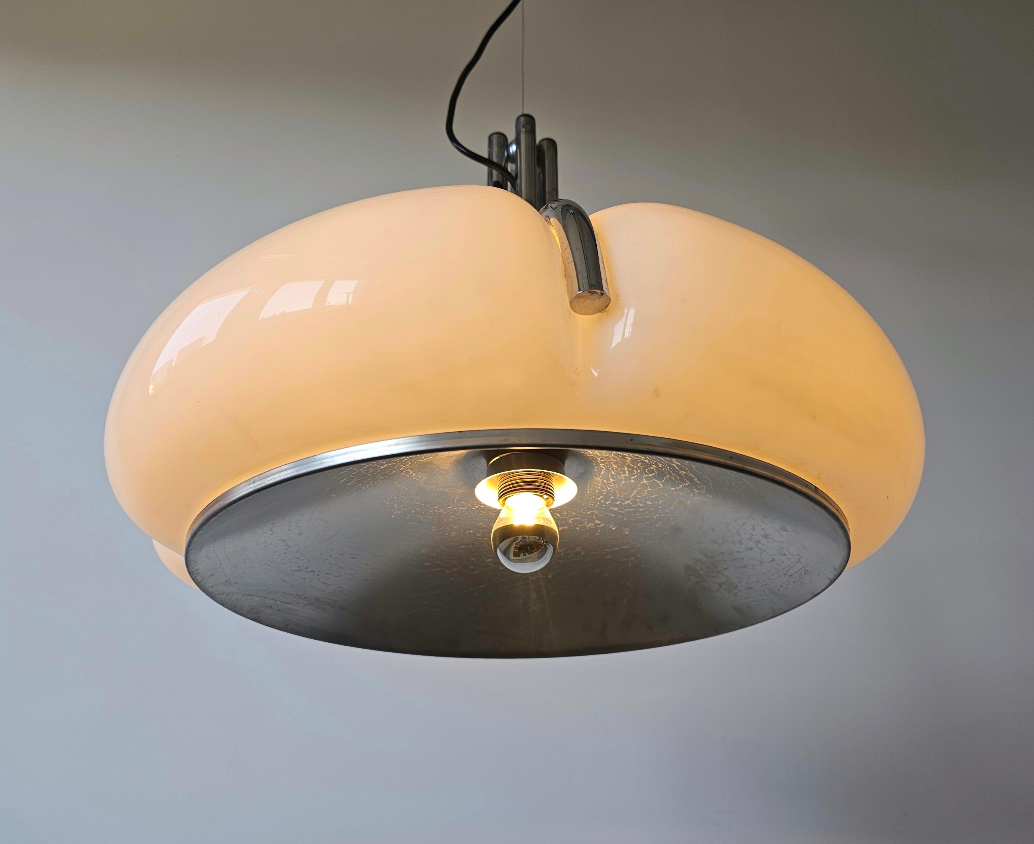 Slovenian Quadrifoglio Pendant designed by Gae Aulenti for Guzzini, Yugoslavia, 1960s For Sale