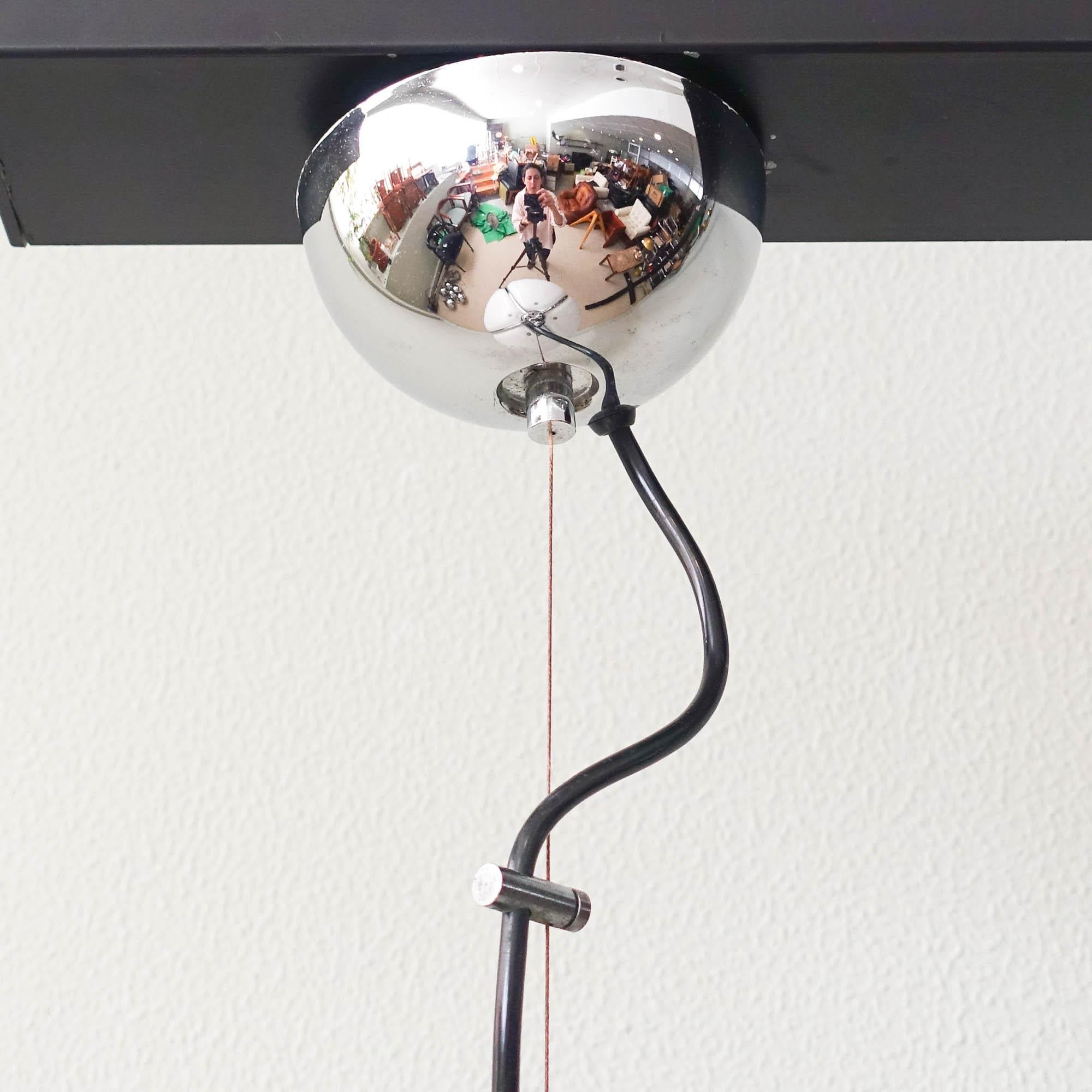 Chrome Quadrifoglio Pendant Lamp by Gae Aulenti for Harvey Guzzini, 1970s For Sale