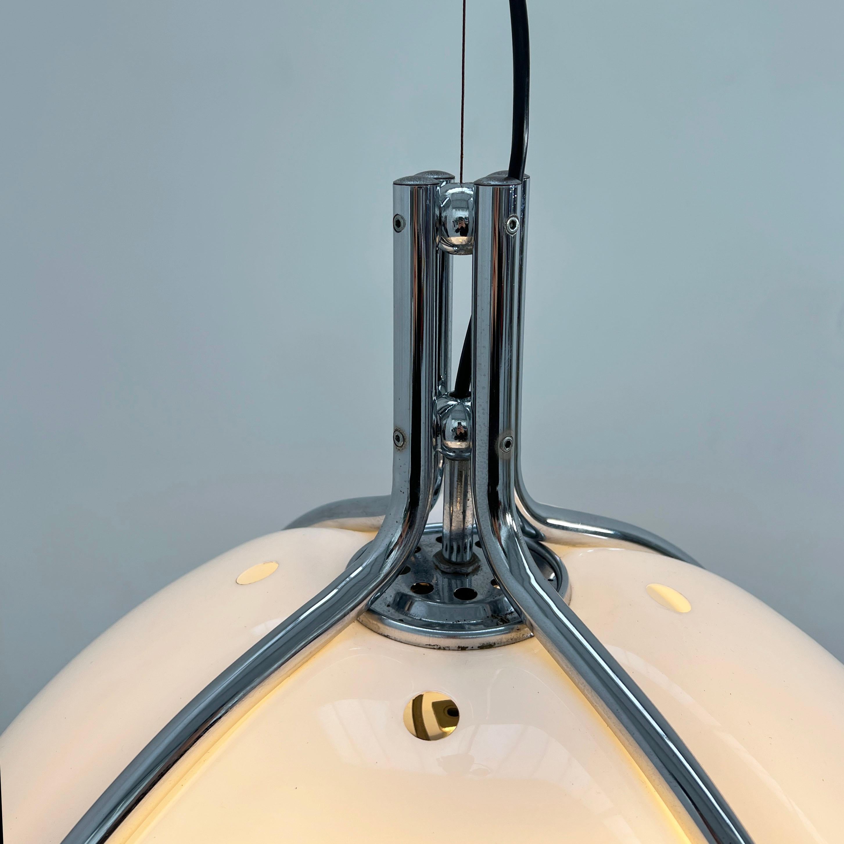 Quadrifoglio Pendant Lamp by Studio 6G for Harvey Guzzini, 1970s In Good Condition In Ixelles, Bruxelles