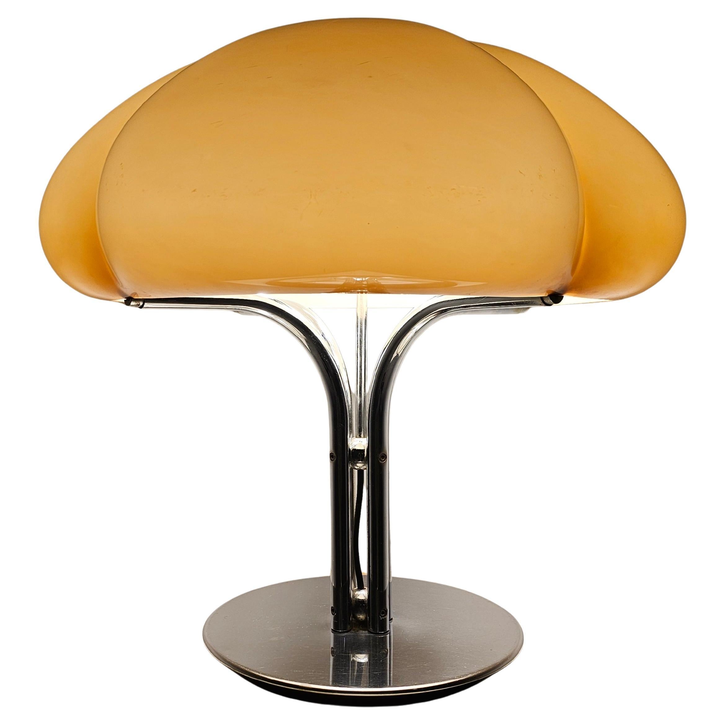 Lampe Quadrifoglio, Harvey Guzzini, Gae Aulenti, années 1970.

Une superbe et très rare lampe de table vintage conçue par Gae Aulenti et fabriquée par Harvey Guzzini en Italie. Ce modèle est appelé 