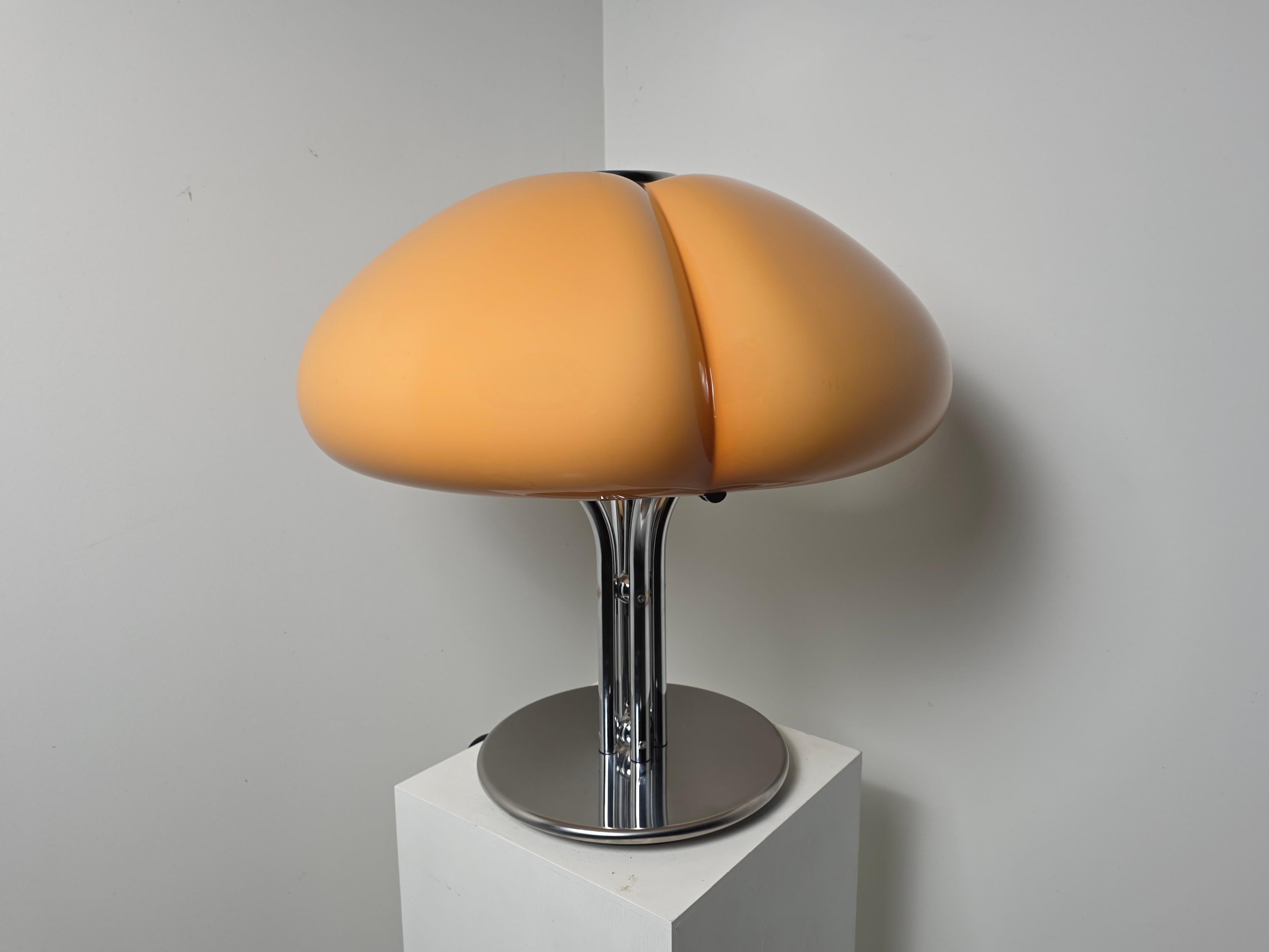 European Quadrifoglio table lamp by Harvey Guzzini for IGuzzini, 1970s