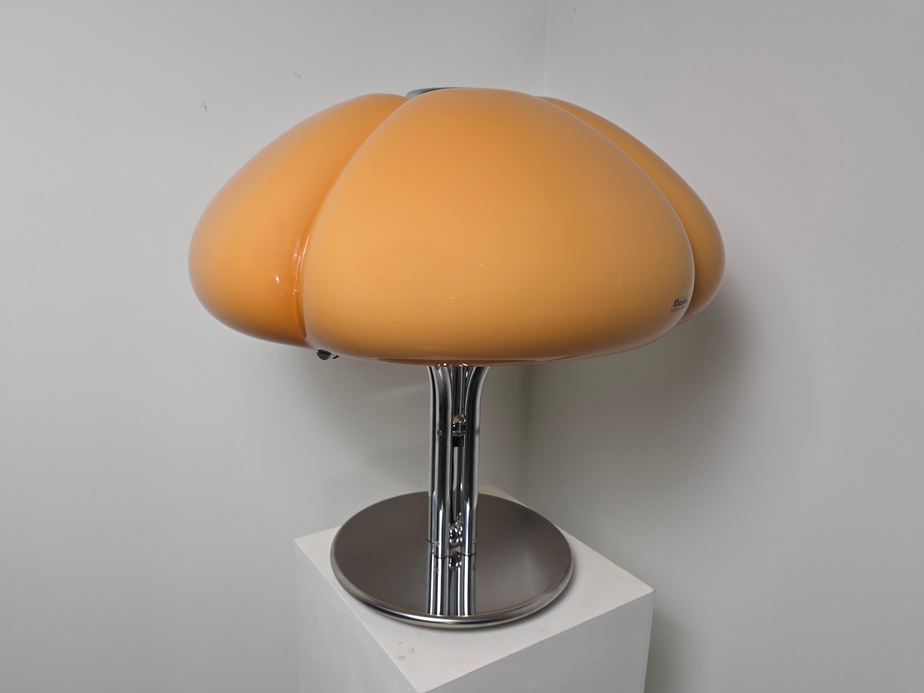Quadrifoglio table lamp by Harvey Guzzini for IGuzzini, 1970s In Good Condition In amstelveen, NL