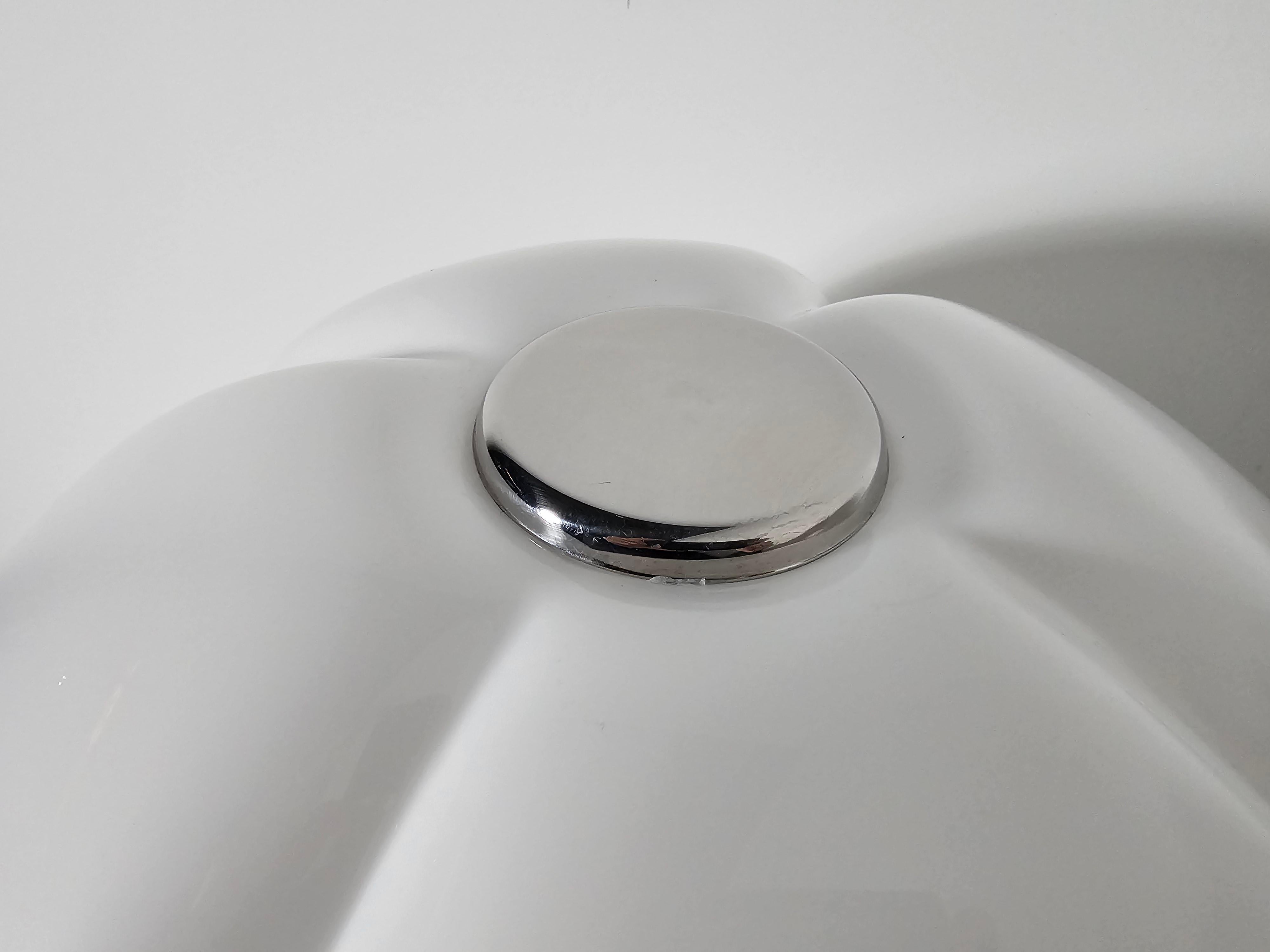 Chrome Quadrifoglio table lamp by  Harvey Guzzini, 1970s For Sale
