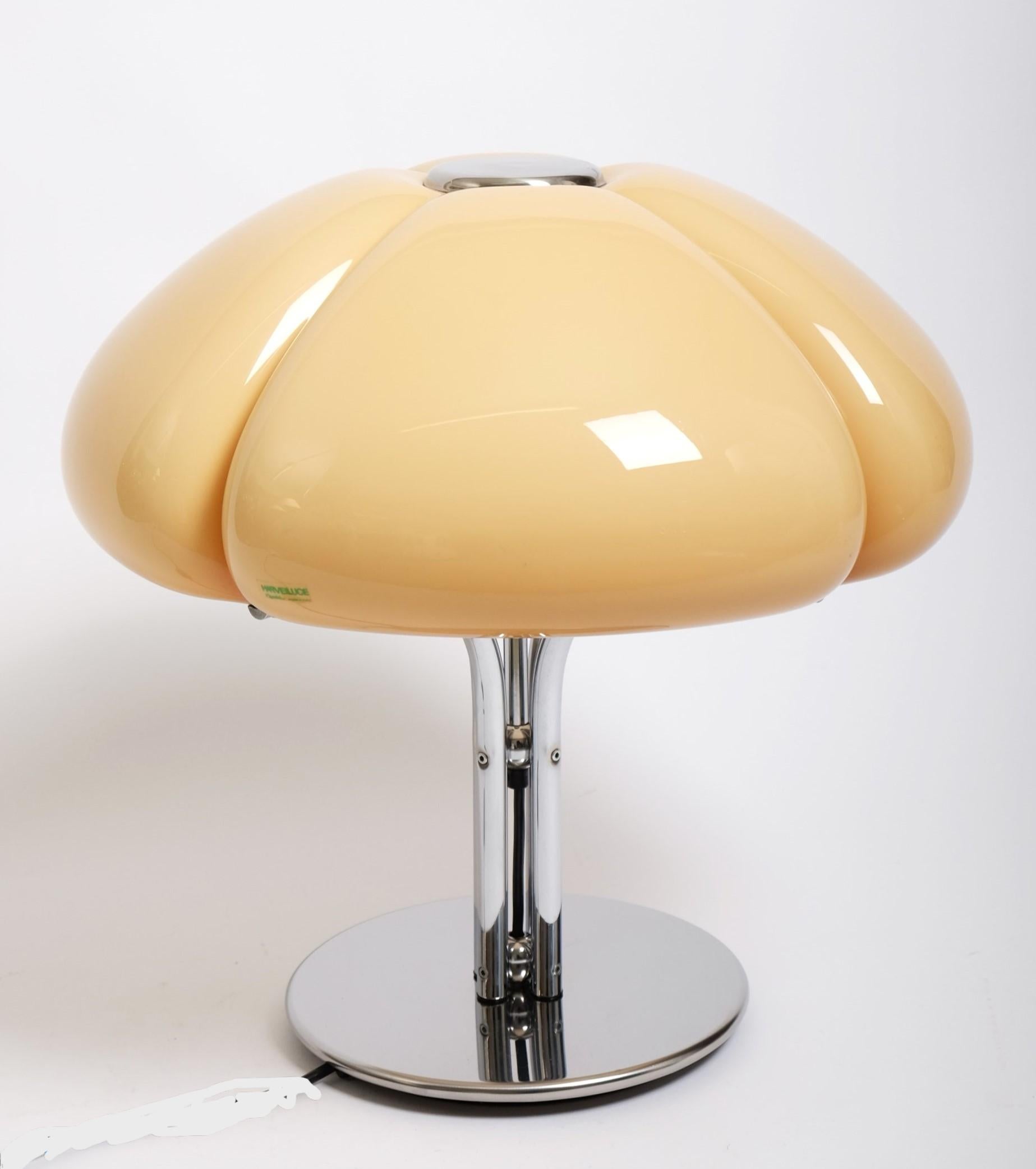 Lampe de table Quadrifoglio de Gae Aulenti pour Guzzini, Italie, années 1960