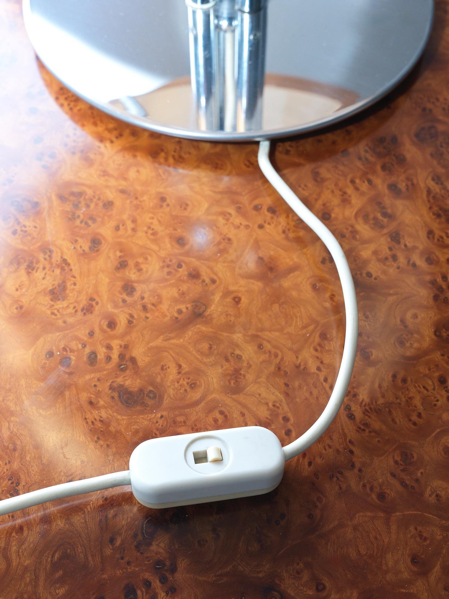 Quadrifoglio table lamp by Guzzini 2