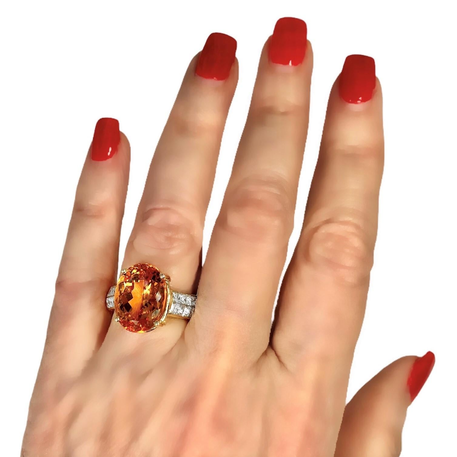 Women's Quadrillion Brand 18 Yellow Gold Ring with 10.82ct Precious Topaz and Diamonds For Sale