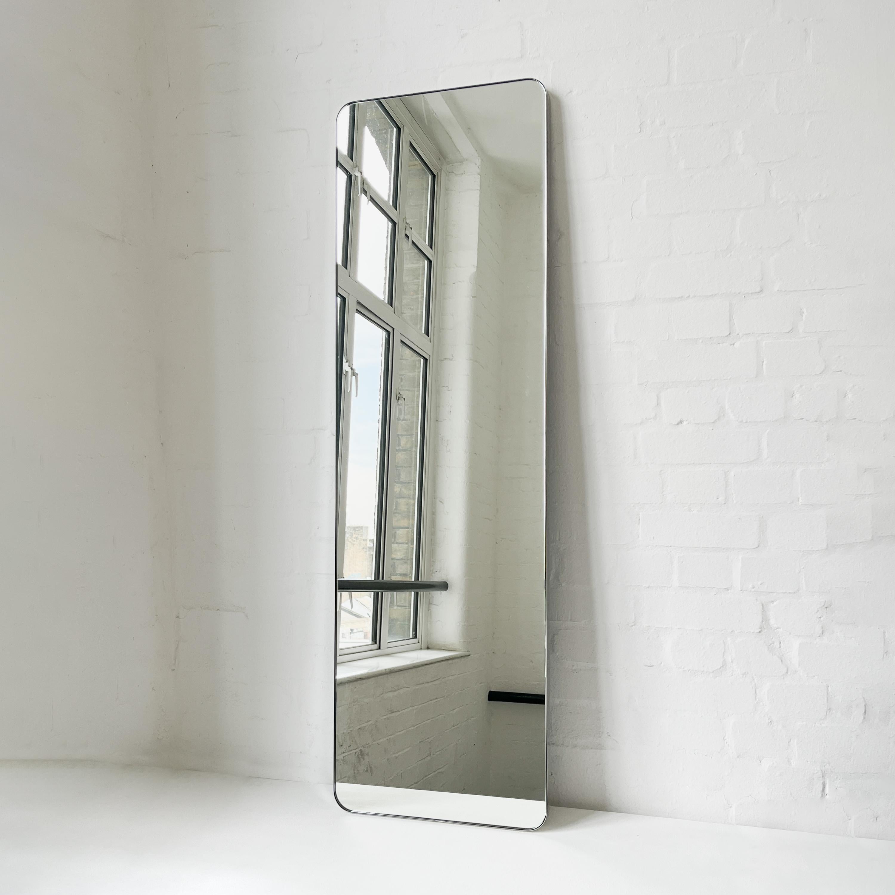 Britannique EN VENTE Quadris rectangulaire fabriqué à la main avec cadre en acier inoxydable en vente