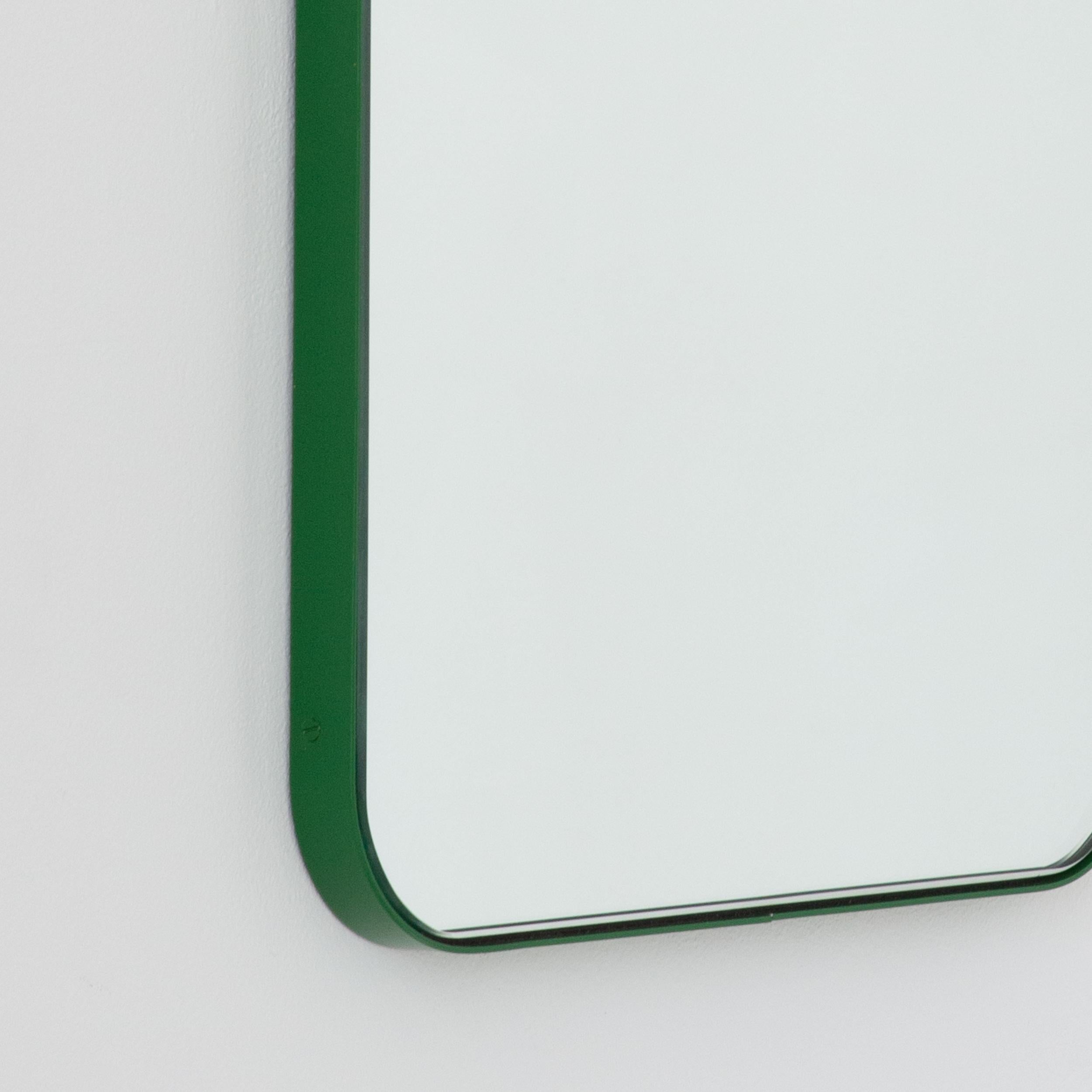 Quadris Rectangular Minimalist Mirror with a Modern Green Frame, Medium In New Condition For Sale In London, GB