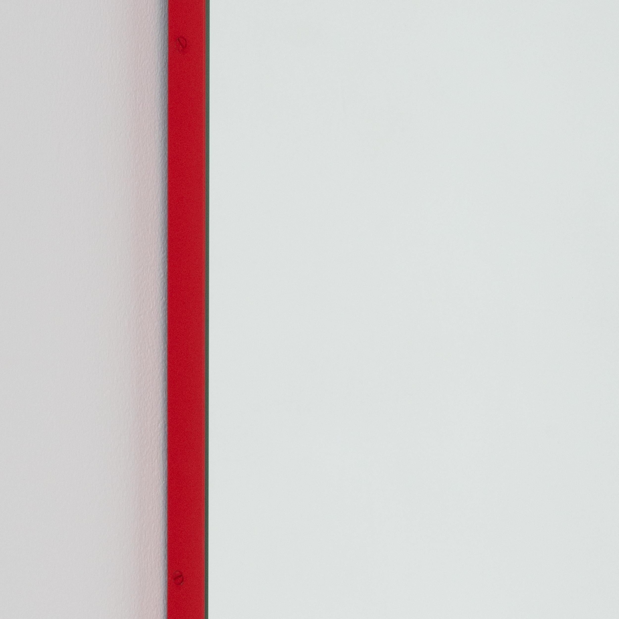 XXIe siècle et contemporain Miroir rectangulaire minimaliste avec cadre rouge de la collection Quadris, petit en vente