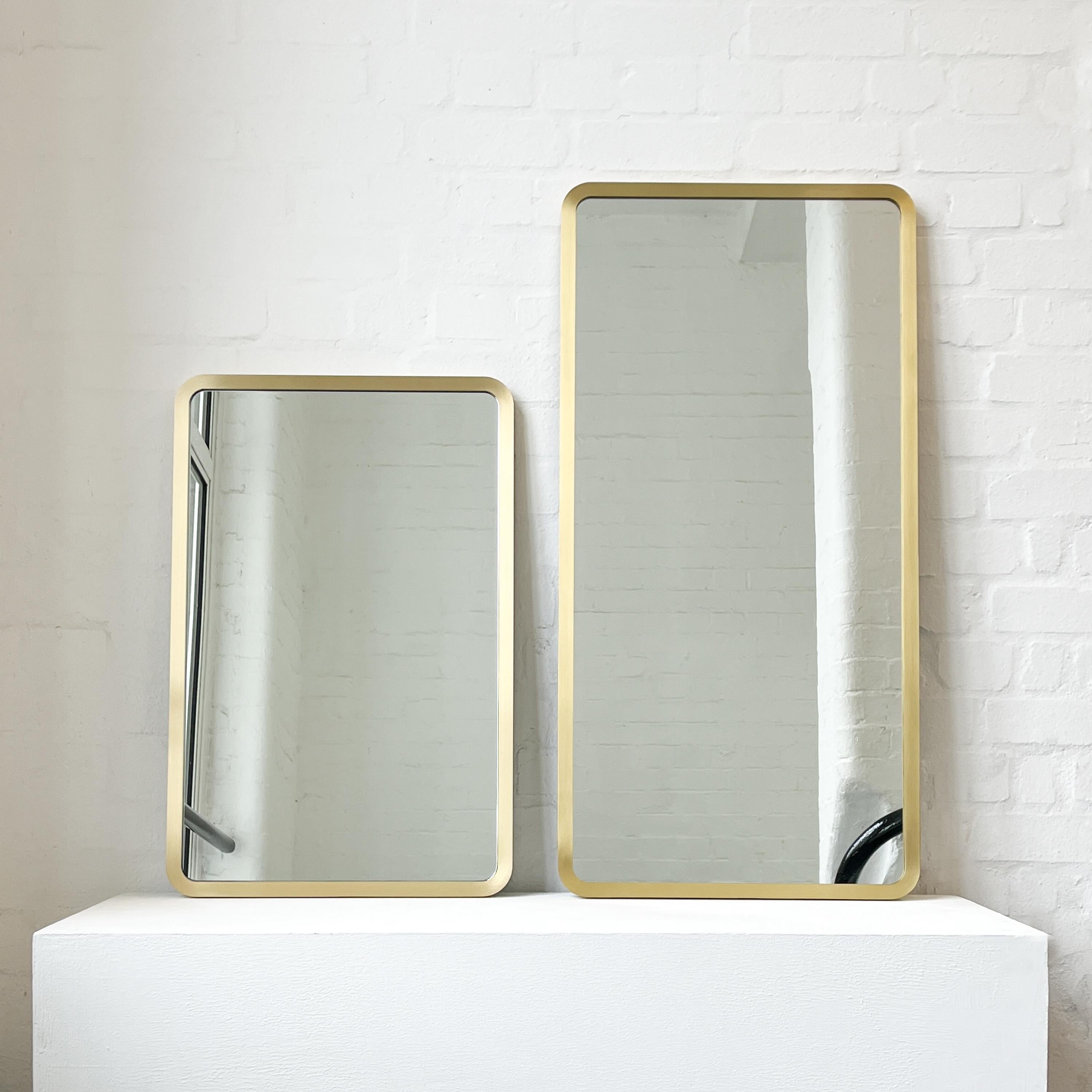 Quadris Rectangular Modern Mirror with a Brass Full Front Frame, Small For Sale 4